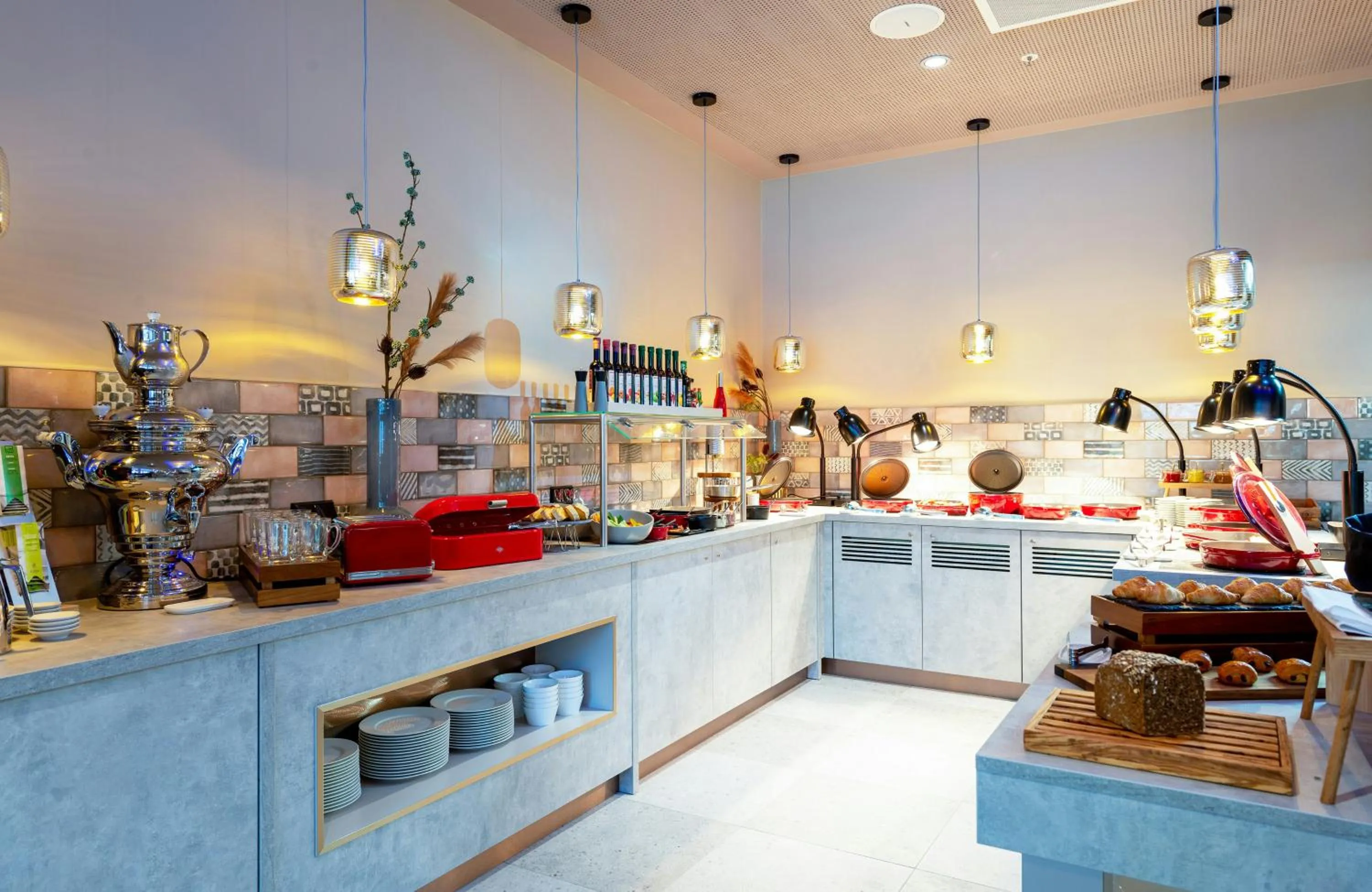 Buffet breakfast in Leonardo Hotel Augsburg