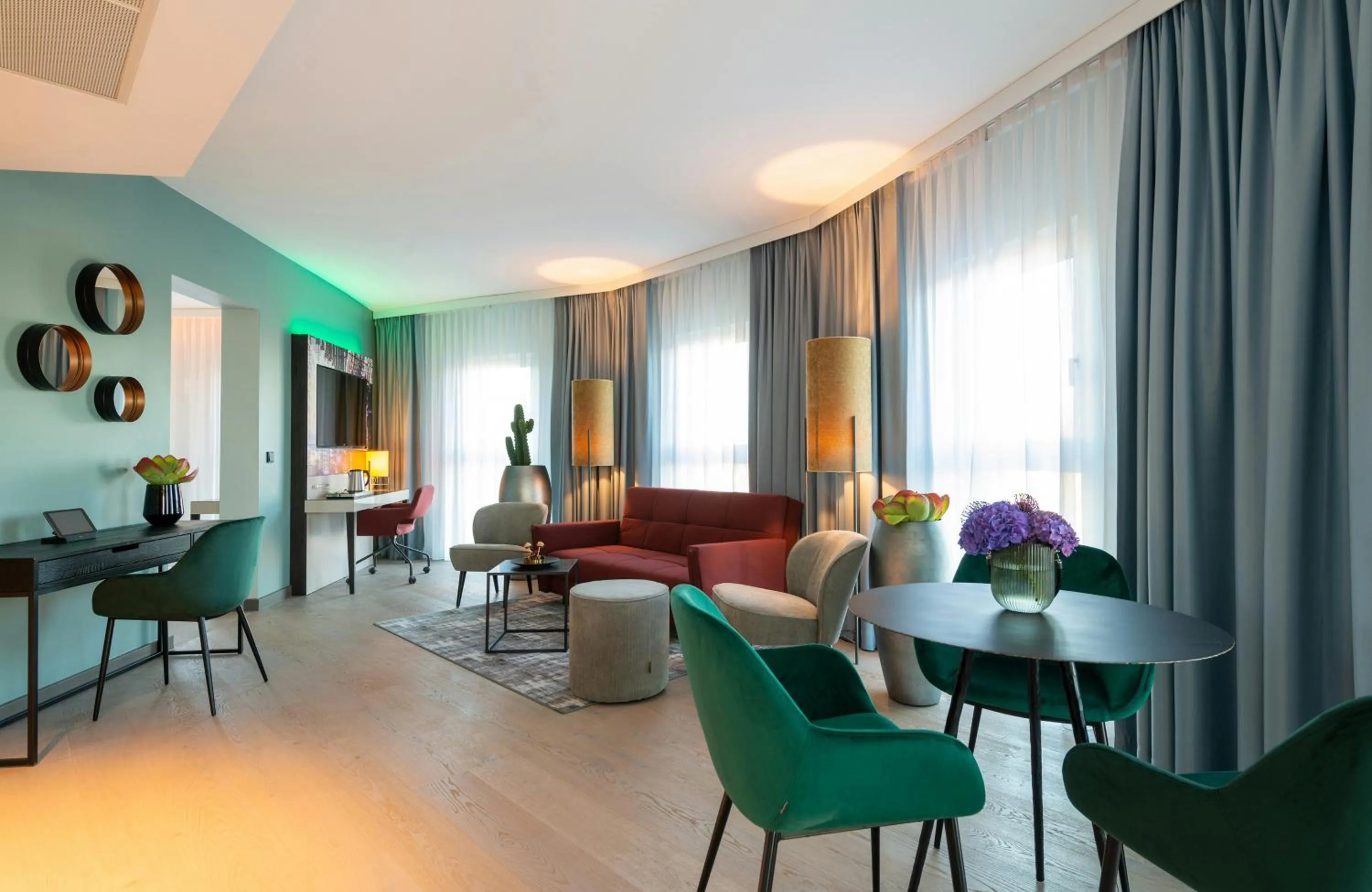 Photo of the whole room in Leonardo Hotel Augsburg