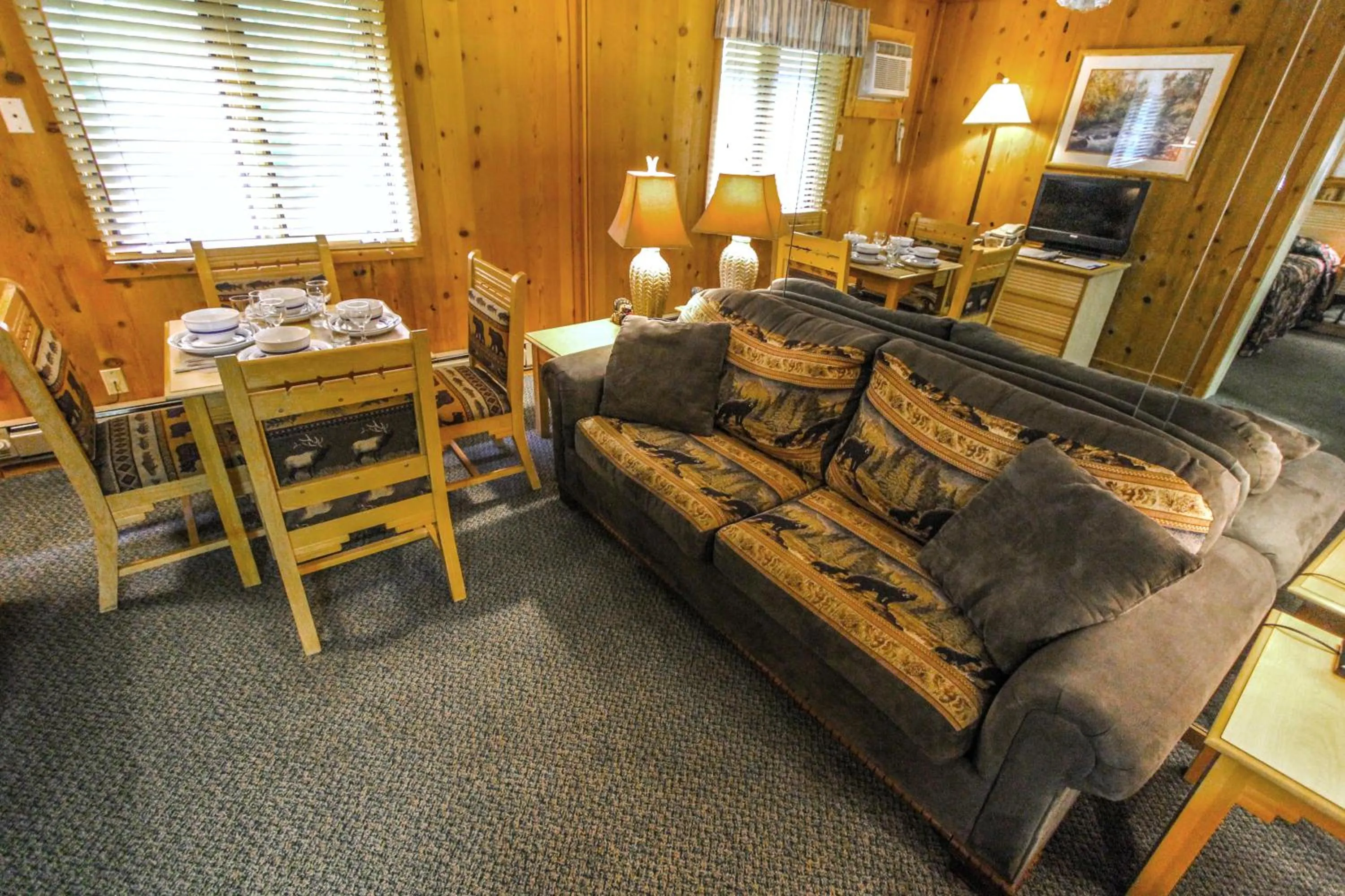 Living room in Smoketree Lodge