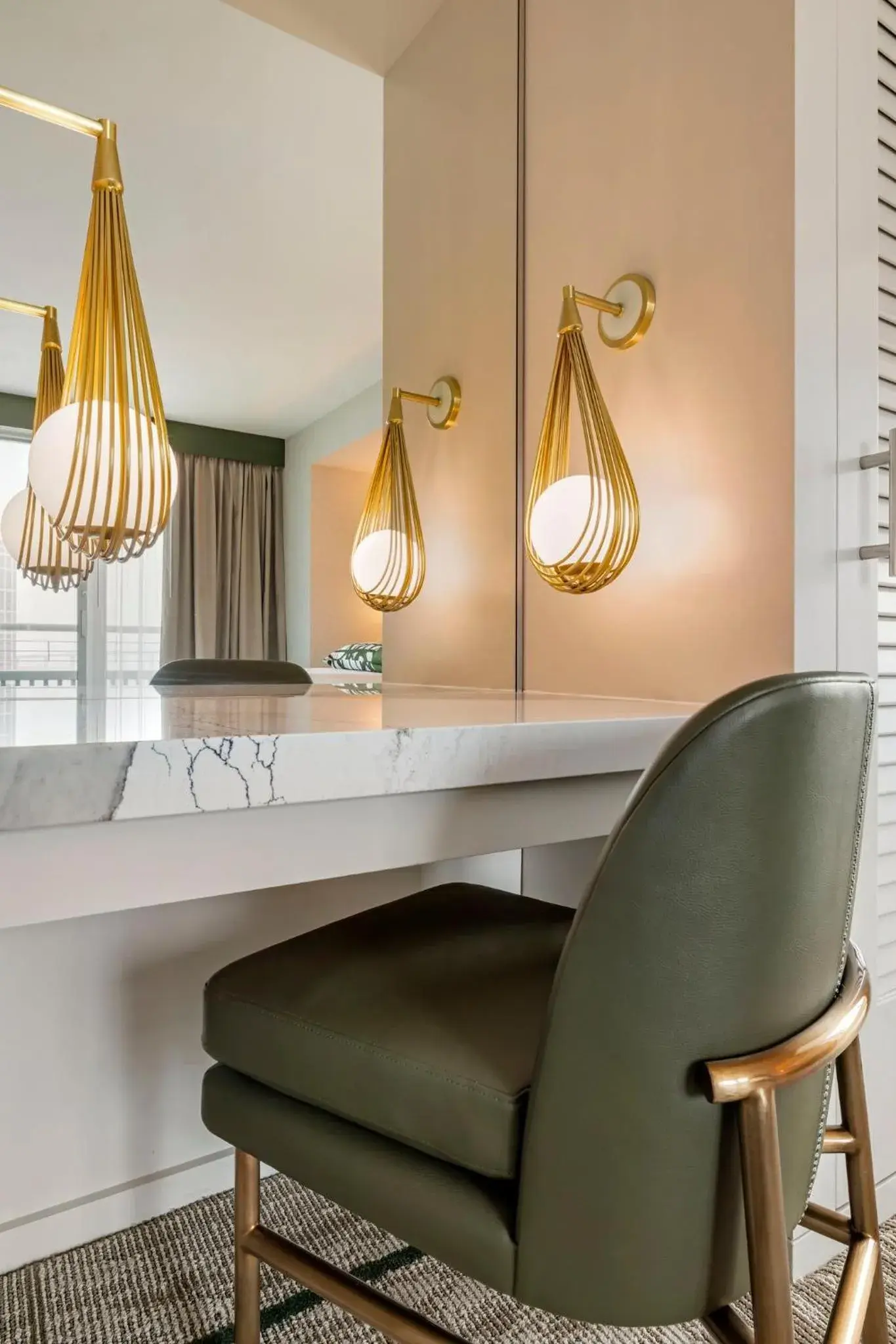 Spacious One Bedroom Suite with King Bed - Bay View in Omni San Diego Hotel at the Ballpark Spacious One Bedroom Suite with King Bed - Bay View in Omni San Diego Hotel at the Ballpark