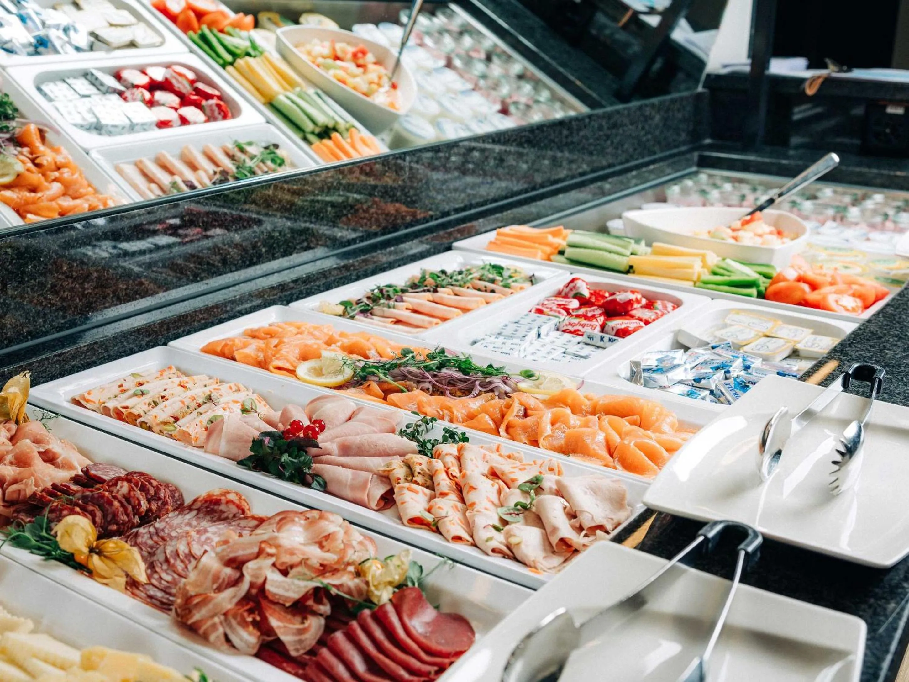 Breakfast in Hotel Krone Thun