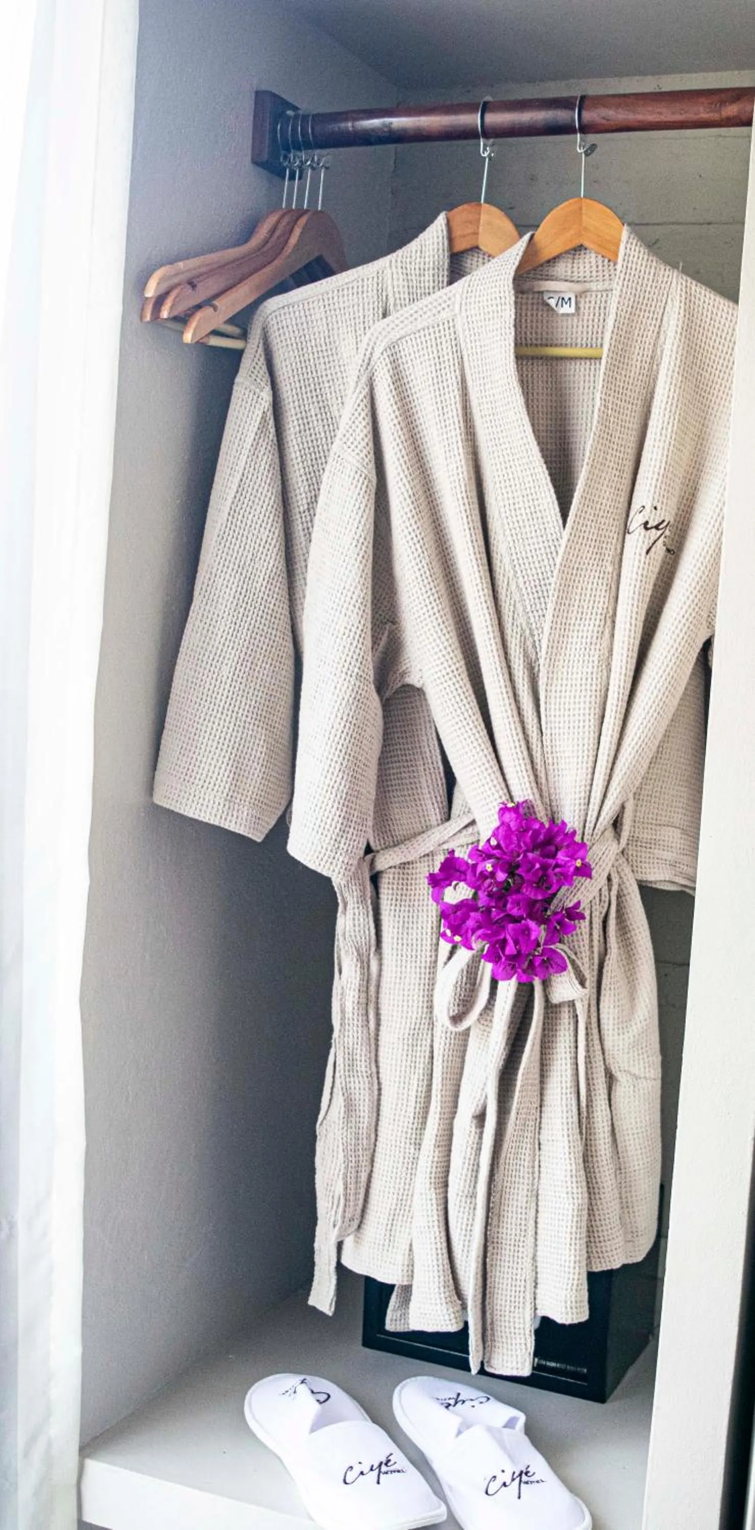 wardrobe in Ciyé Hotel