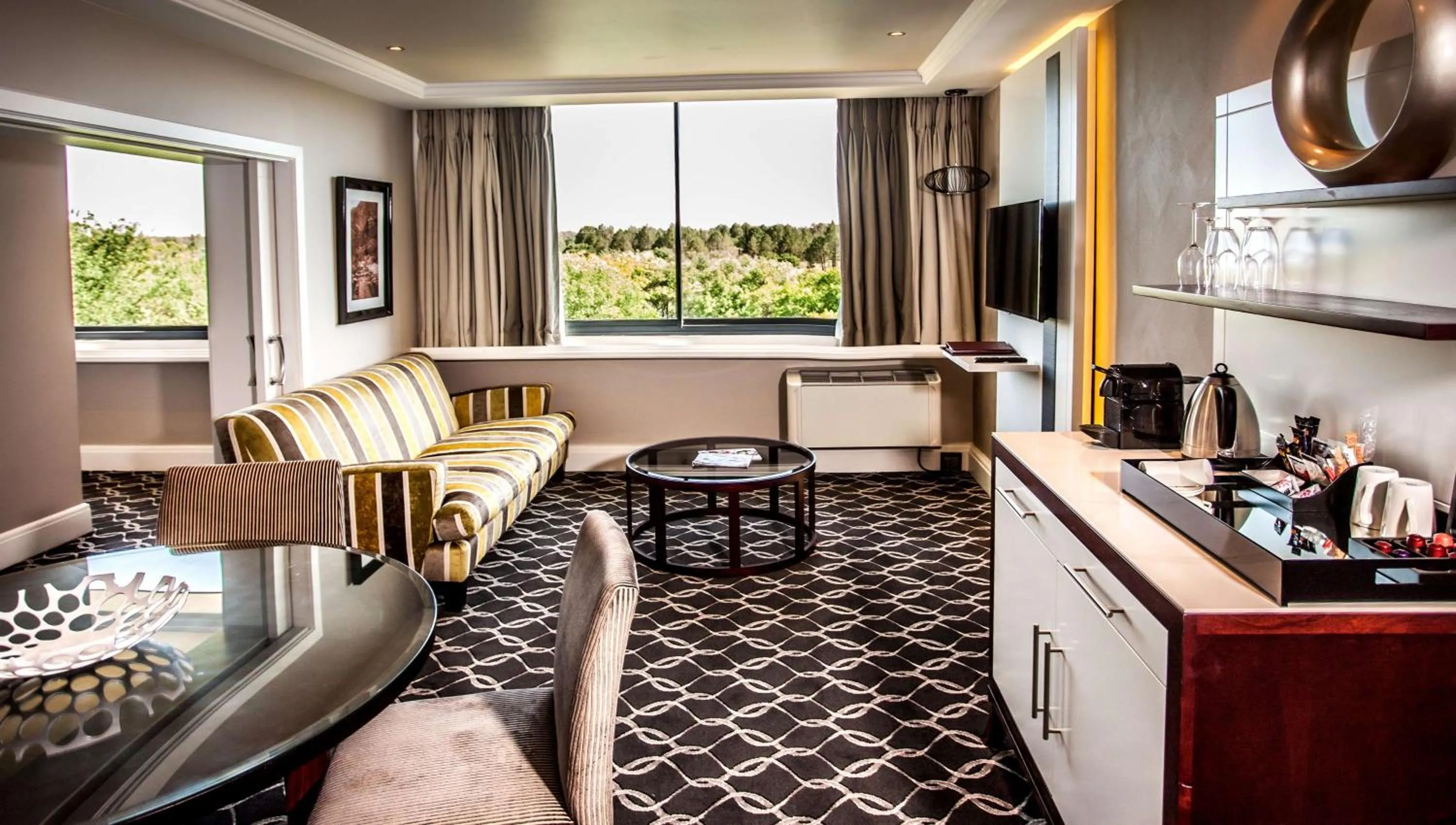 Coffee/tea facilities in Riverside Sun