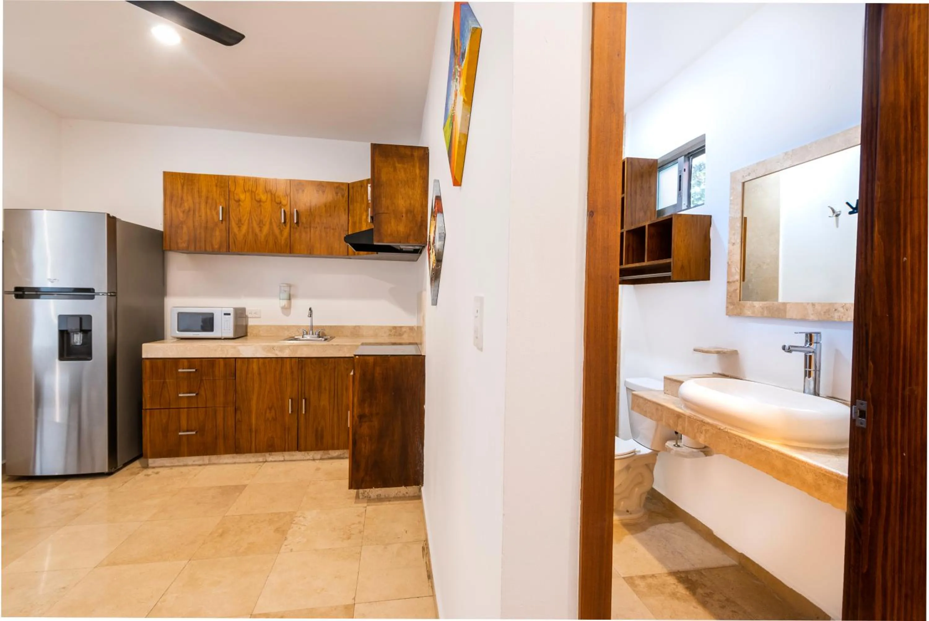 TV and multimedia in Hotel Playa Encantada