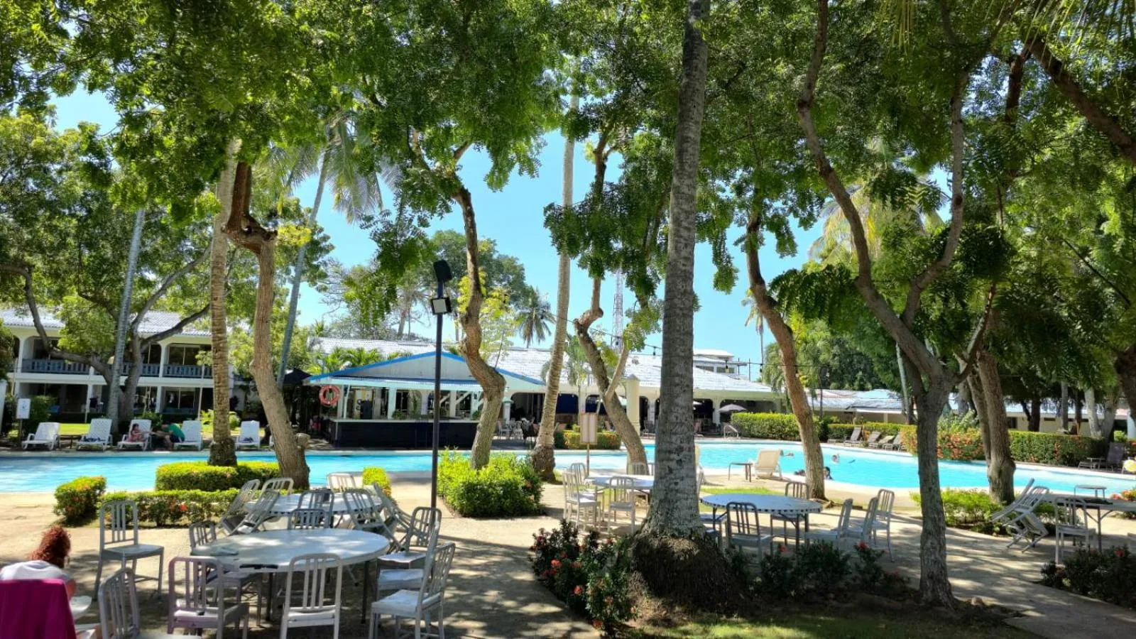 Swimming pool in Puerto Azul Hotel
