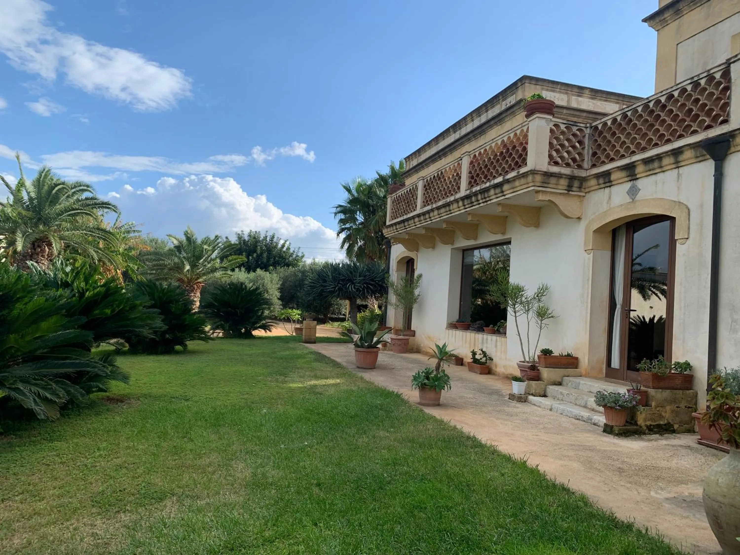 Property building in Villa i Dammusi