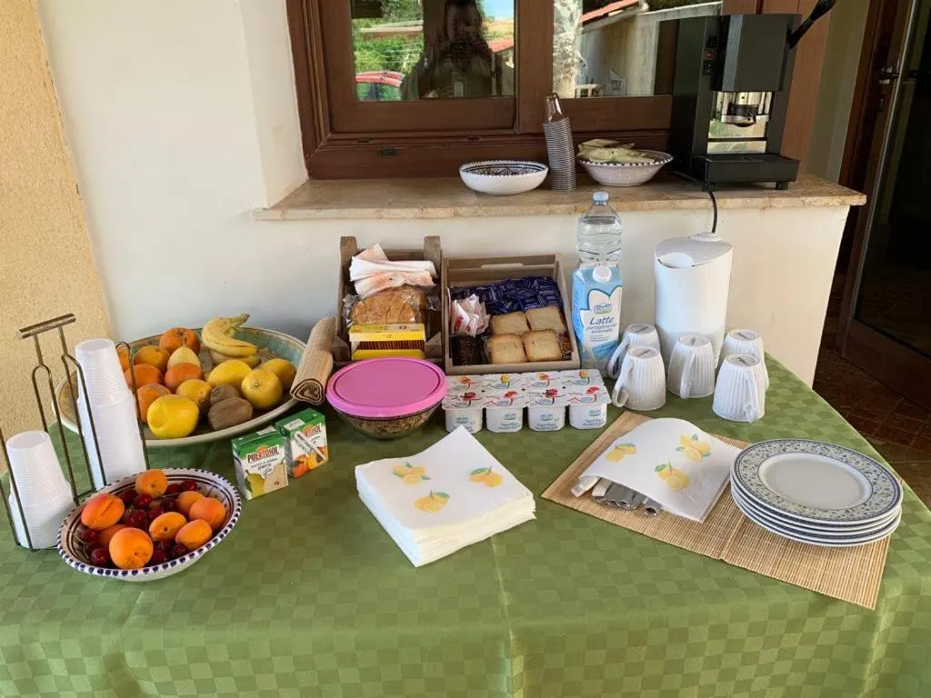 Breakfast in Villa i Dammusi