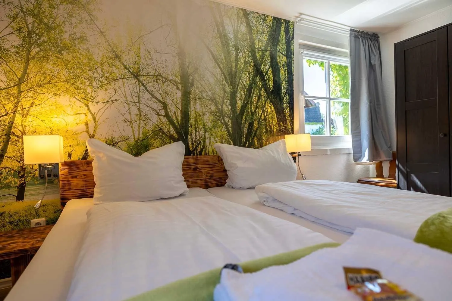 Photo of the whole room, Bed in Landgasthof Zum Dorfkrug