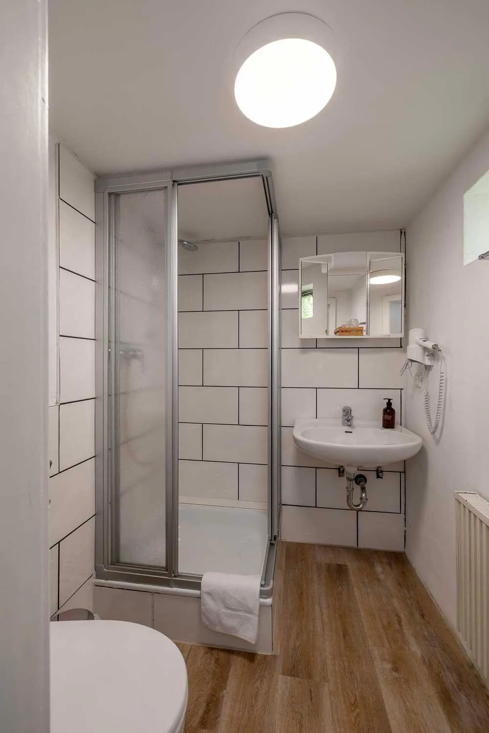 Bathroom in Landgasthof Zum Dorfkrug