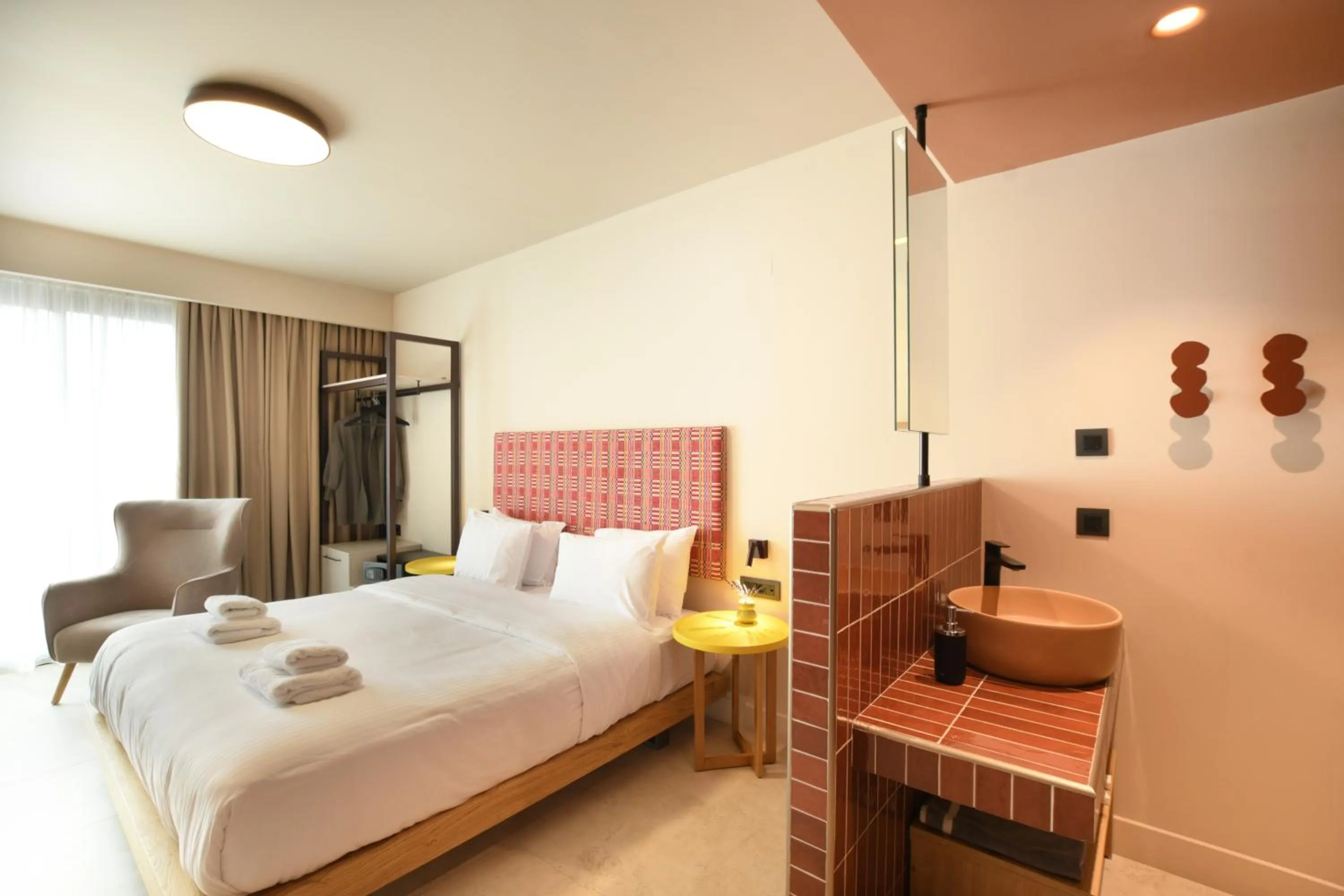 Bed in Pavo Art Hotel