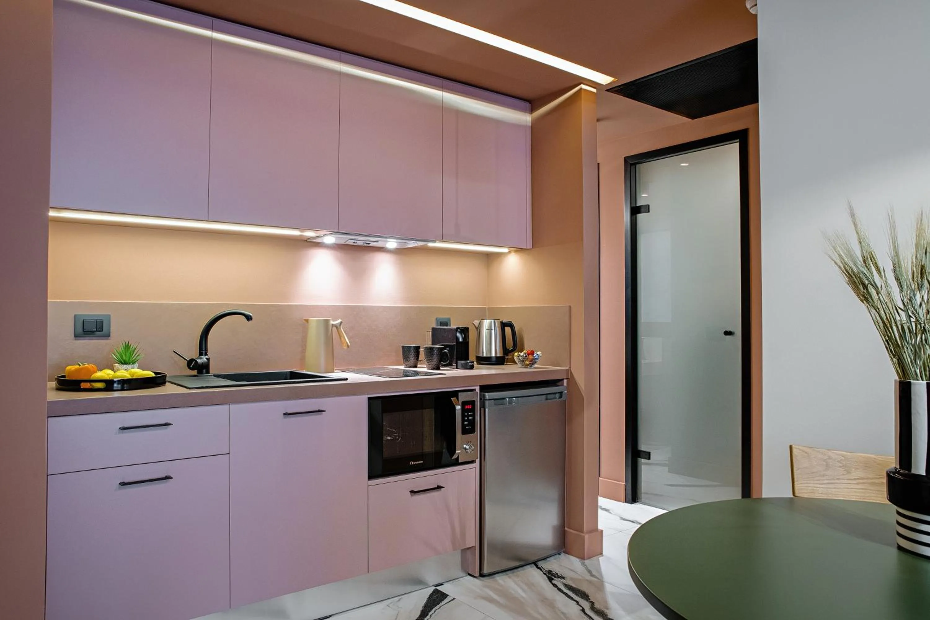 Coffee/tea facilities in Pavo Art Hotel