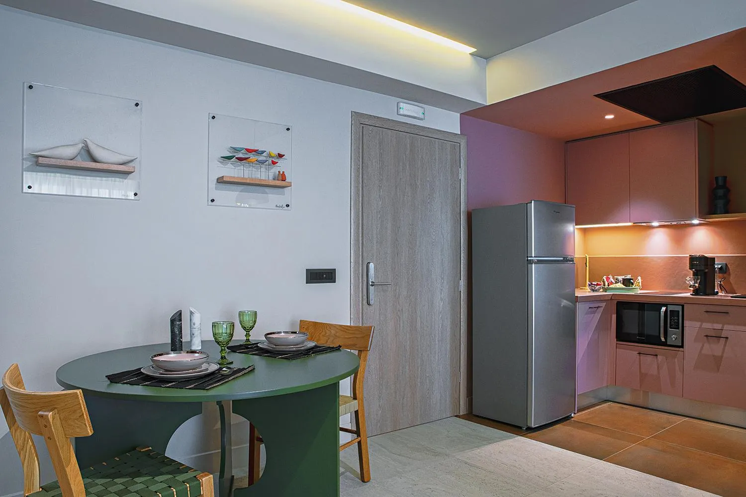 Coffee/tea facilities in Pavo Art Hotel