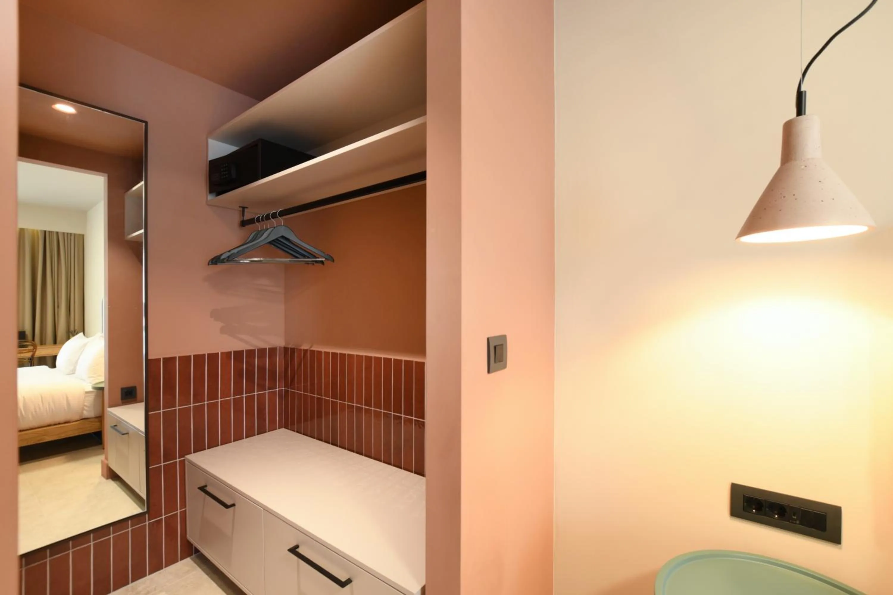 safe, Bed in Pavo Art Hotel