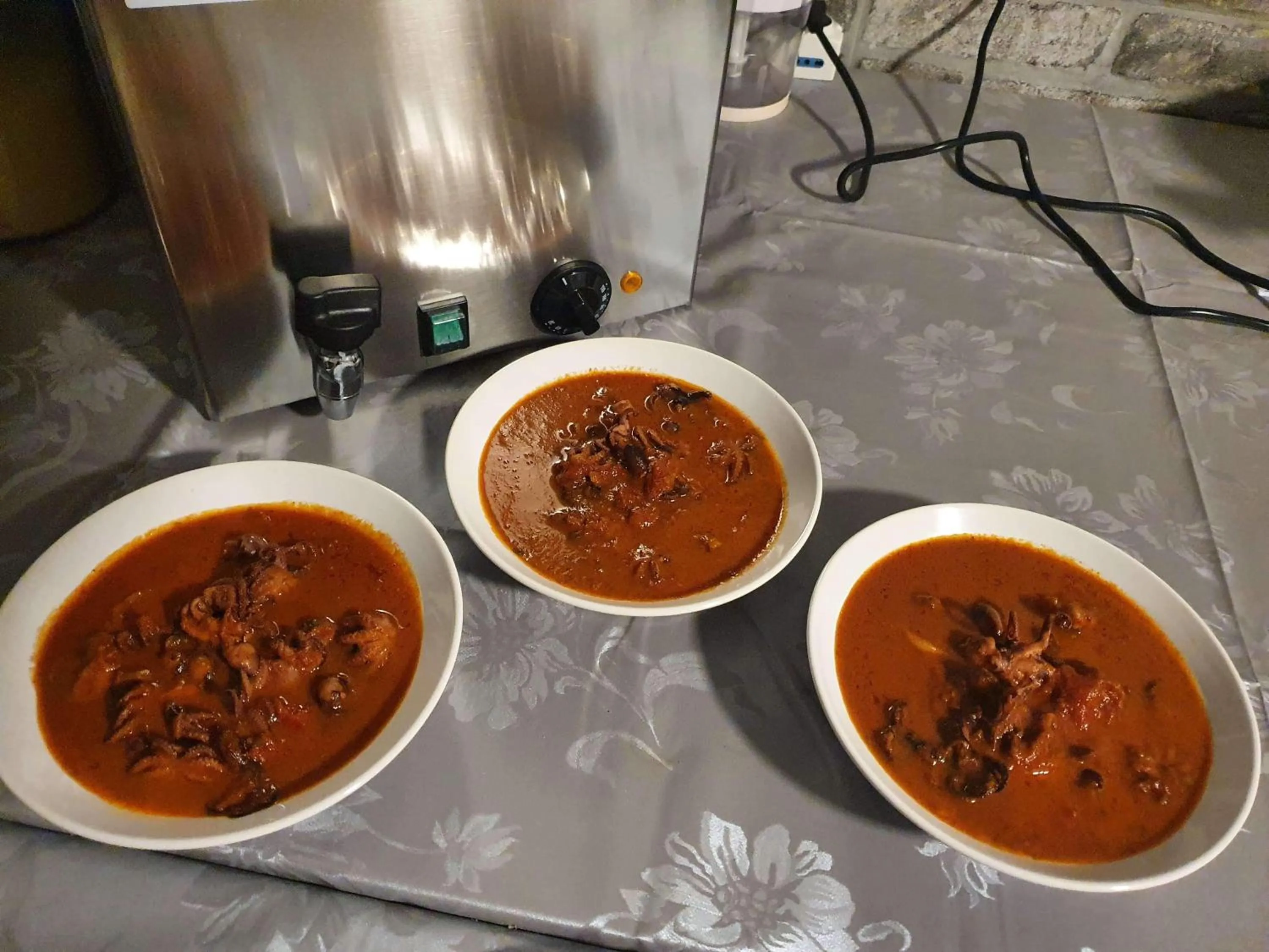 Food and drinks in Foresterie Lombarde B&B Villa Ambra