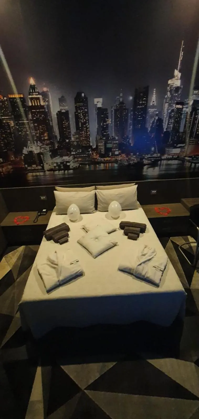 Bed in Foresterie Lombarde B&B Villa Ambra