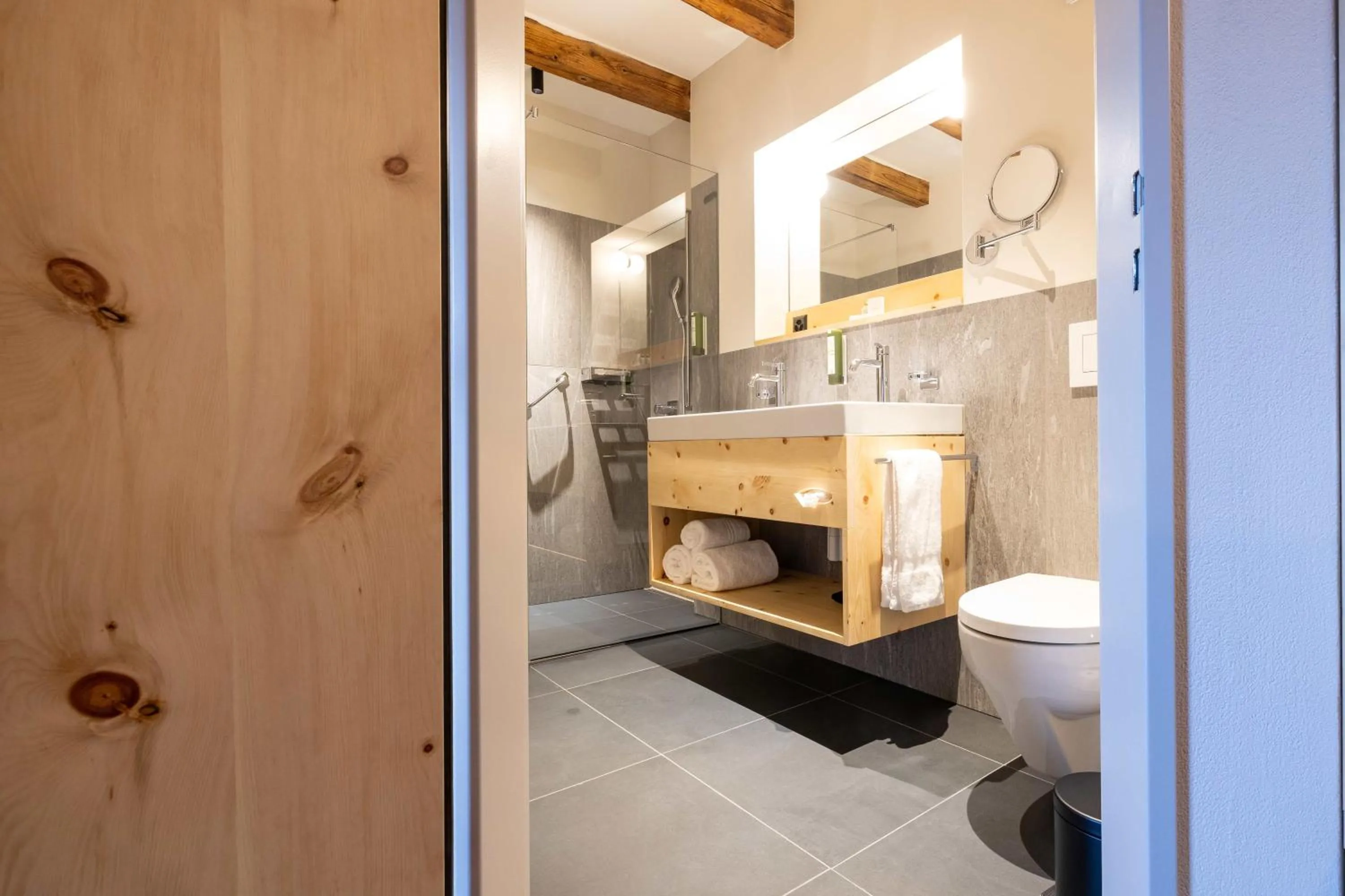 Shower in Hotel Stern Chur