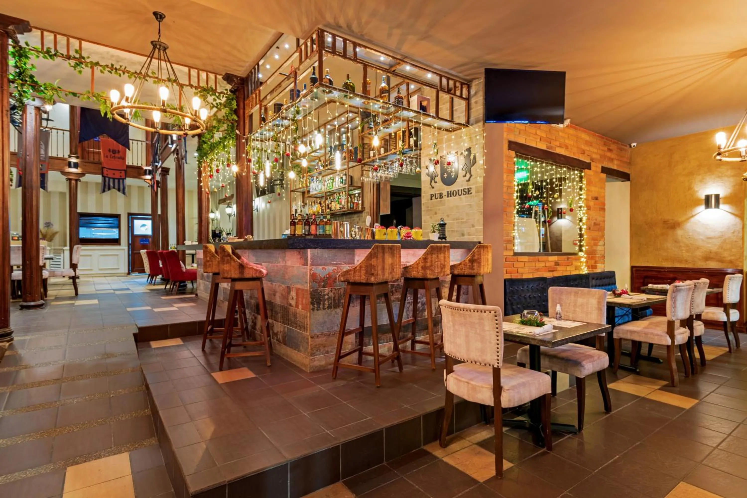 Restaurant/places to eat in Hotel La Cofradía Pub-House