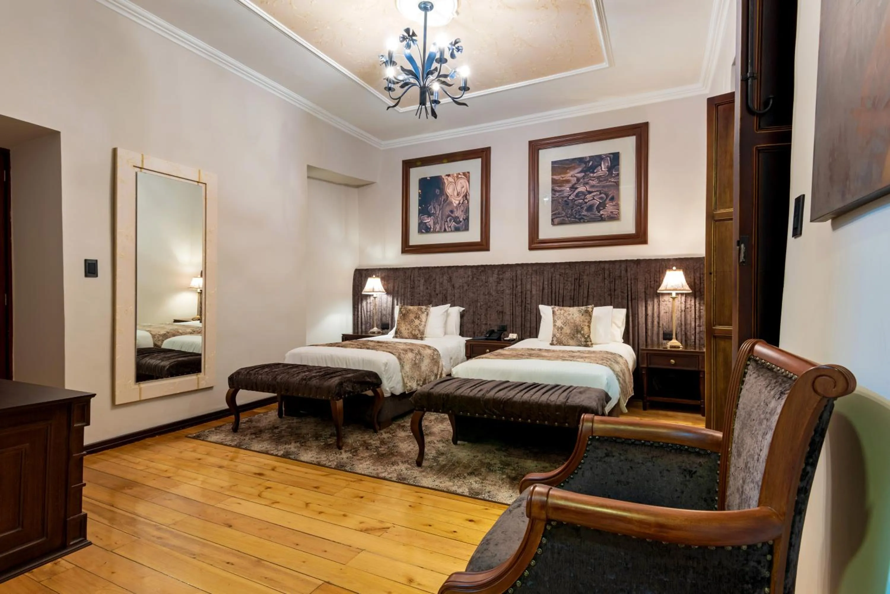 Bed in Hotel La Cofradía Pub-House