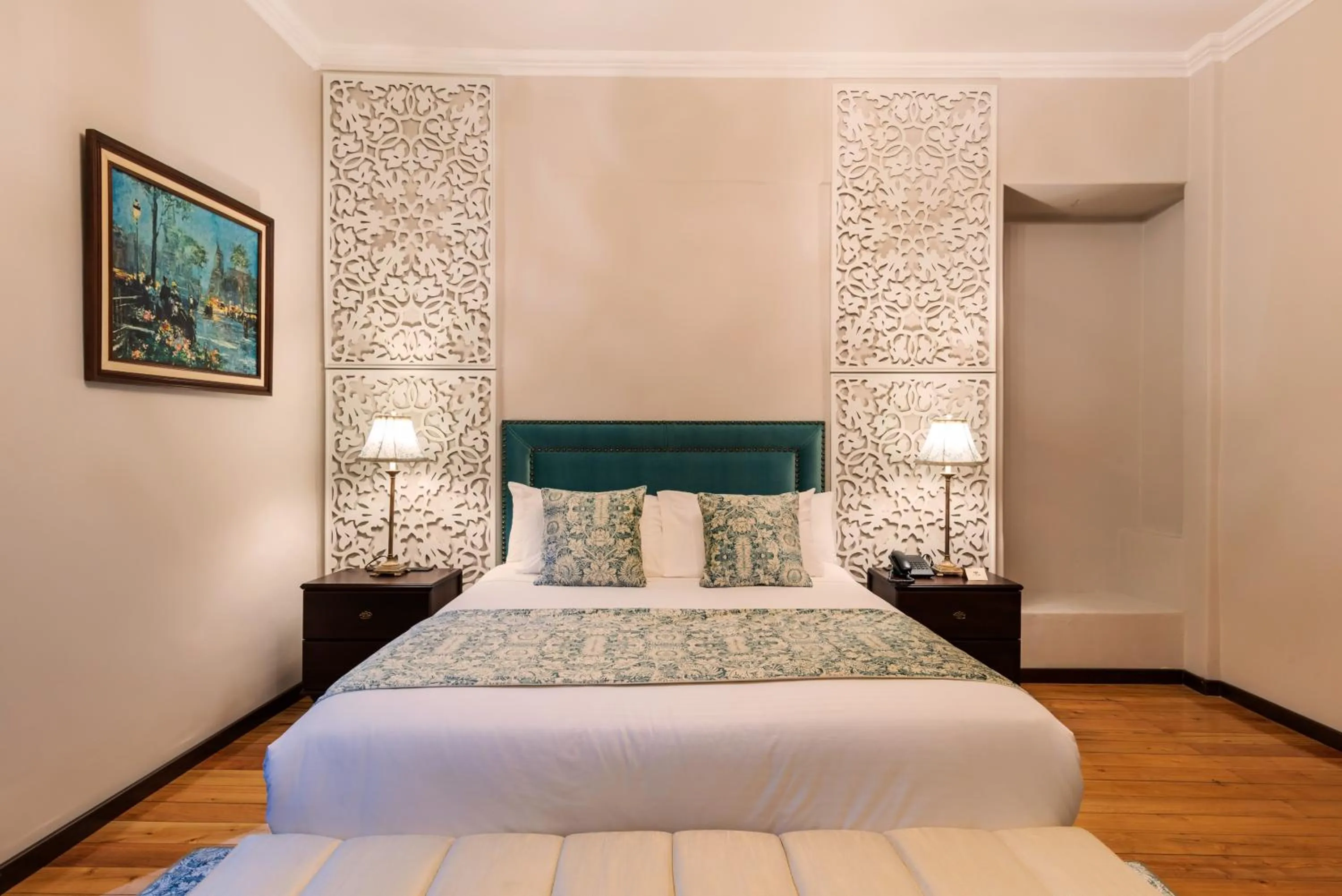 Bed in Hotel La Cofradía Pub-House