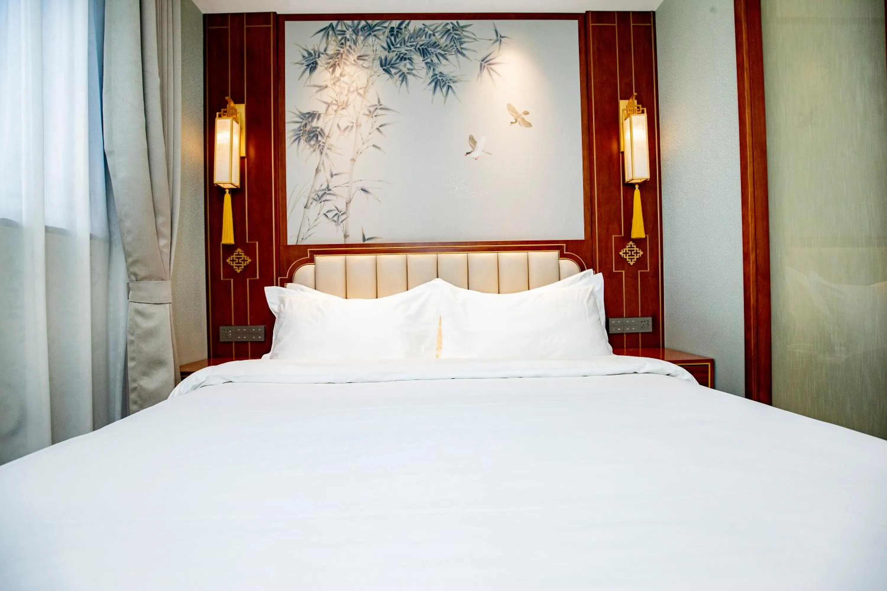 Bed in Pierr Palace Hotel (Beijing Nanluo Guxiang)