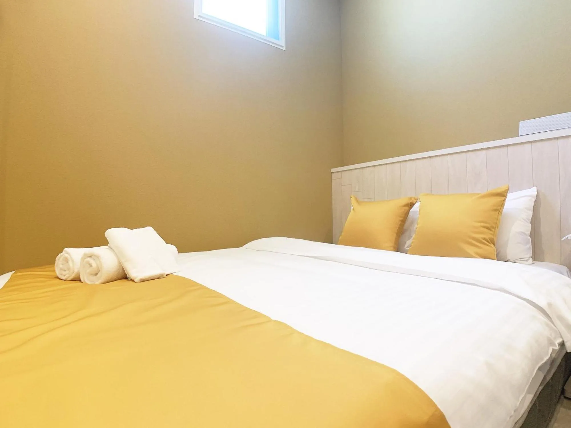 Bed in Bar & Hotel Colors MIYAJIMA