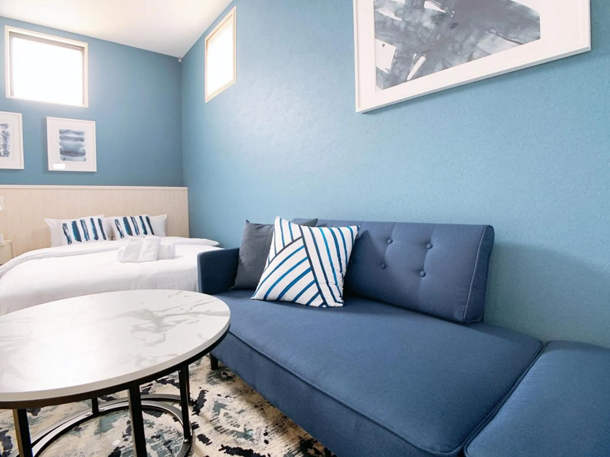 Bar & Hotel Colors MIYAJIMA