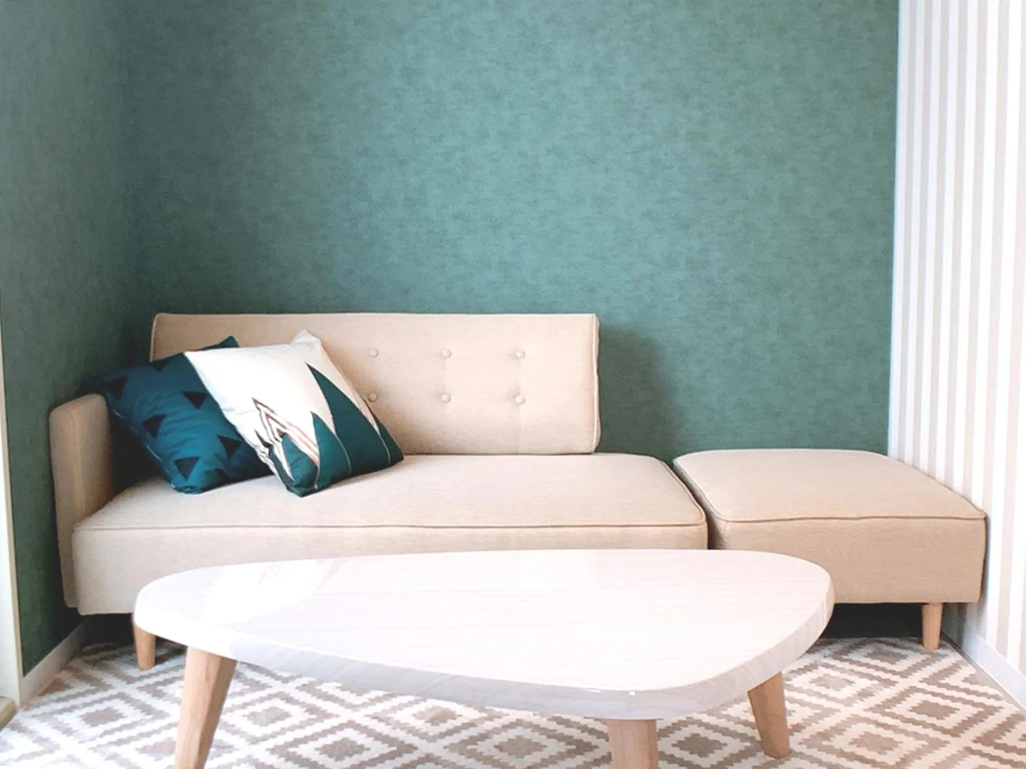 Bar & Hotel Colors MIYAJIMA