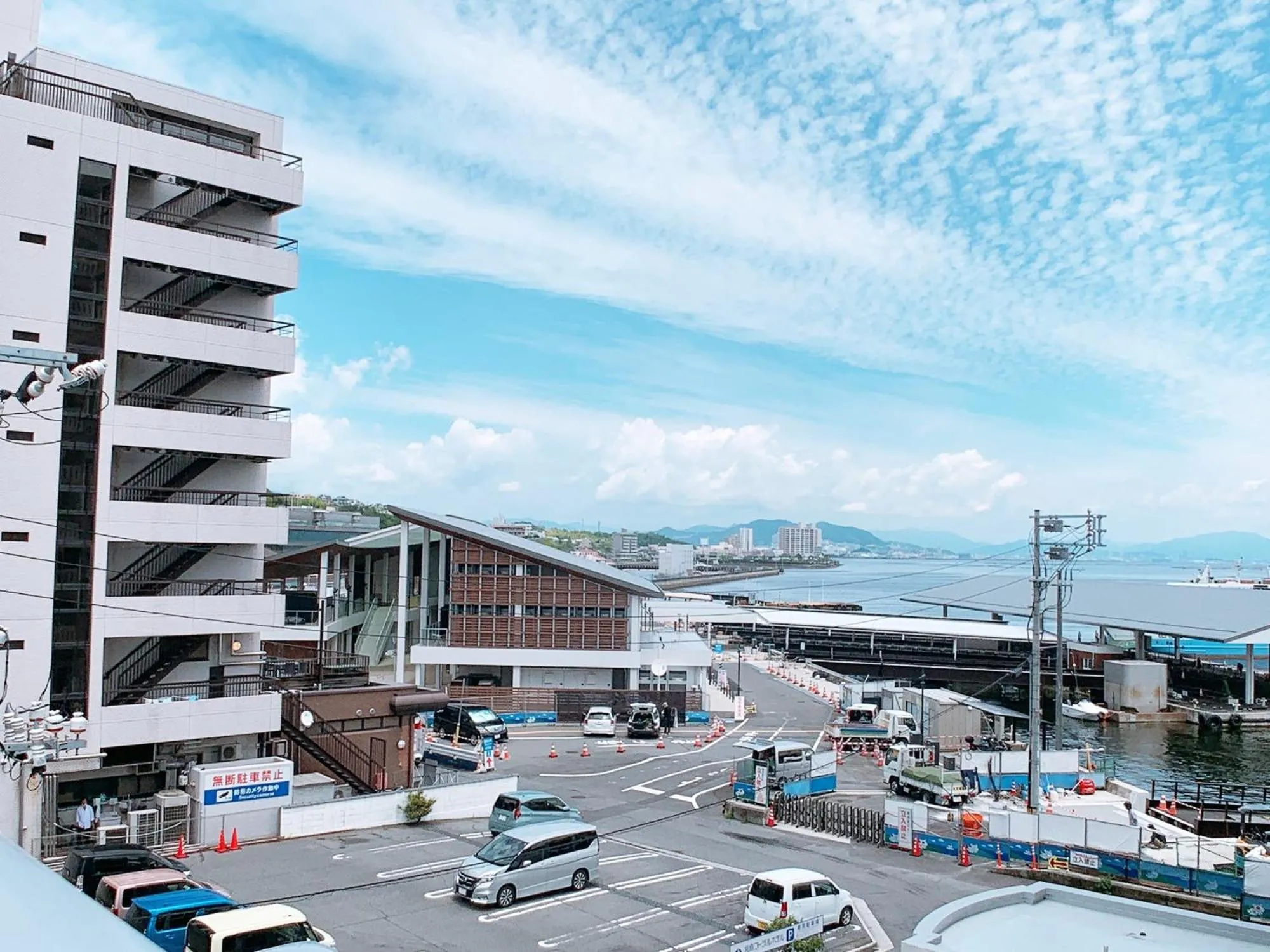 Bar & Hotel Colors MIYAJIMA