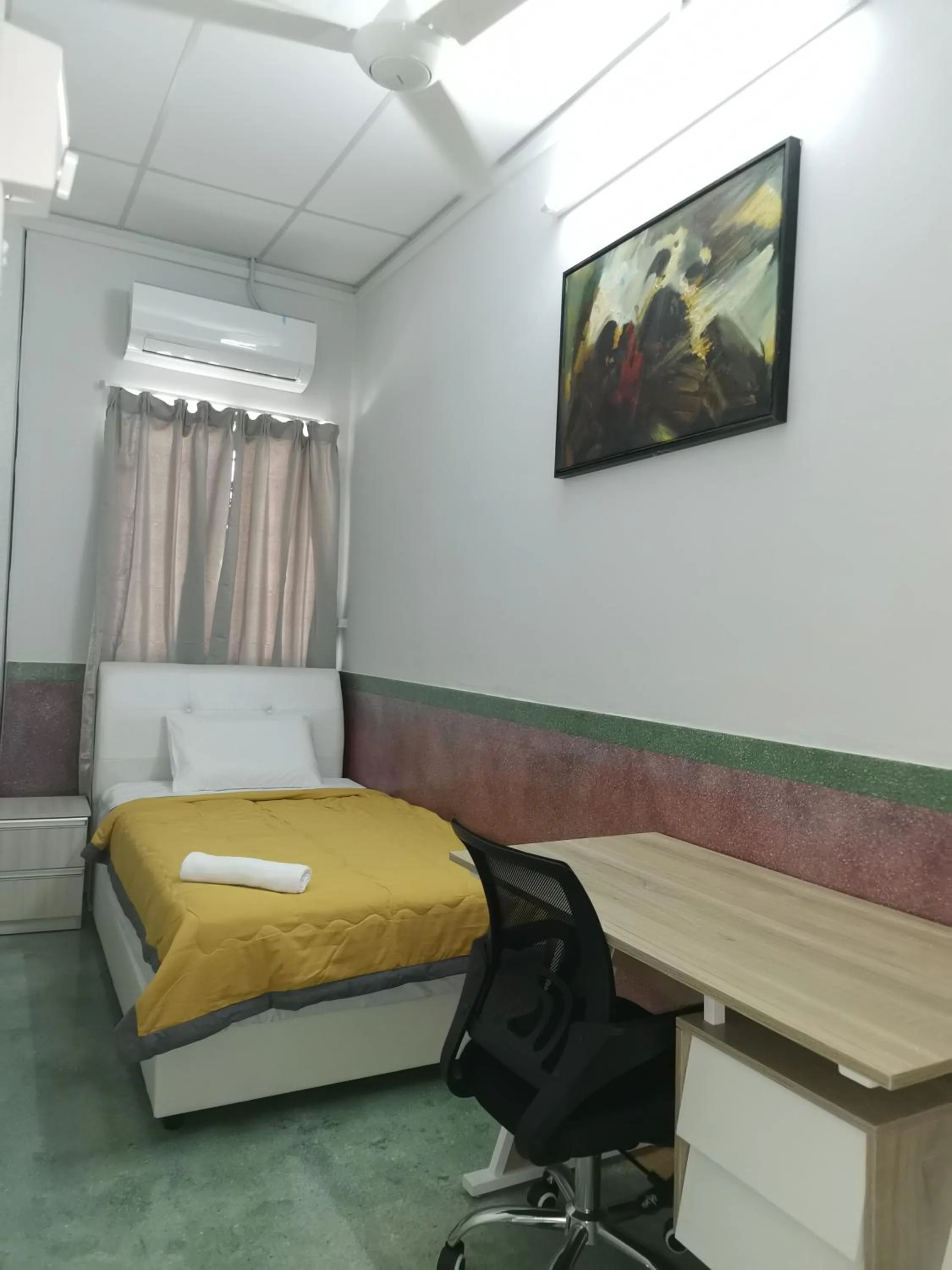 Bedroom in G Fortune Guest House Victoria Green