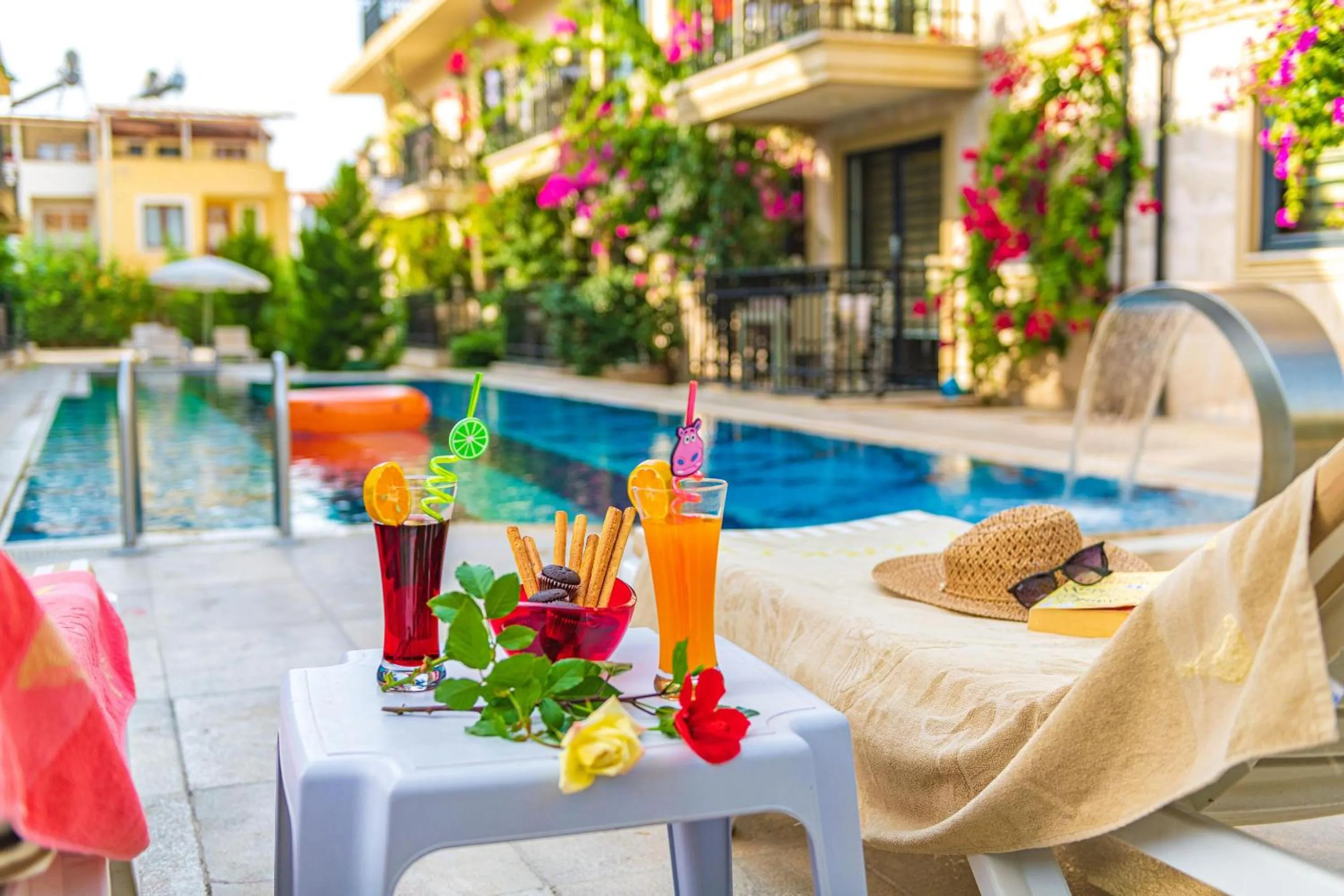 Swimming pool in Yaşam Park Apart Hotel - Fethiye Calis Beach