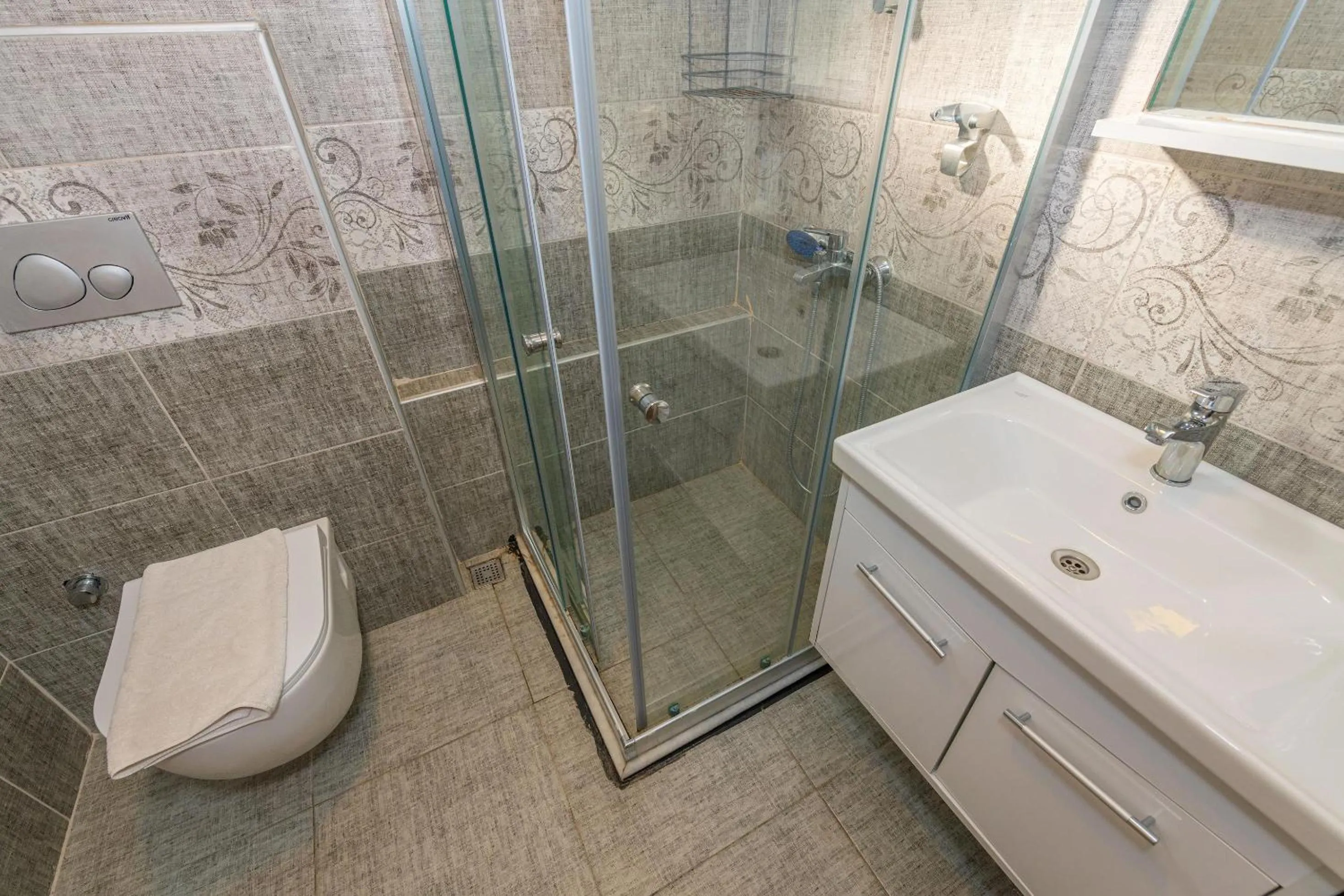 Bathroom in Yaşam Park Apart Hotel - Fethiye Calis Beach