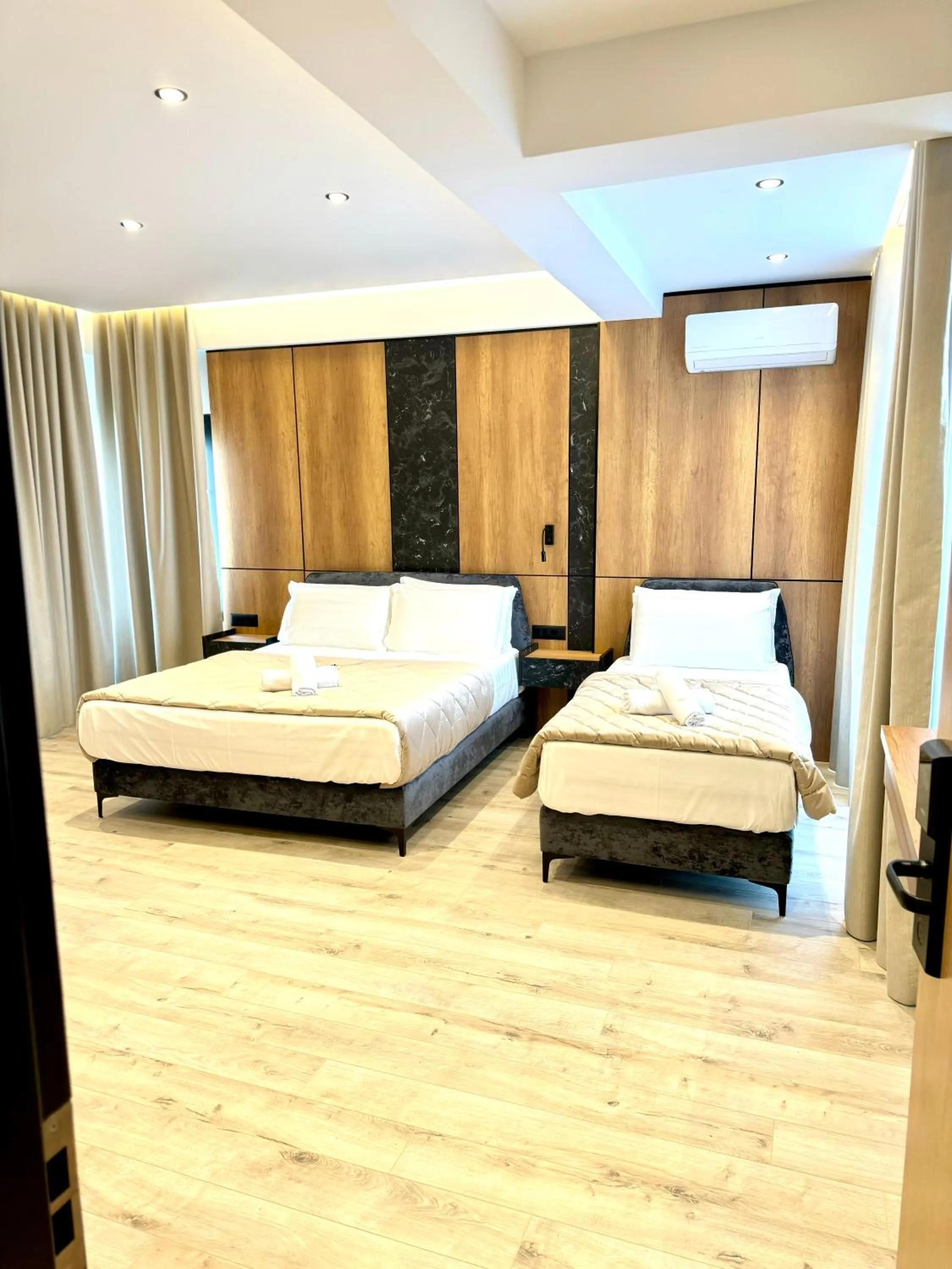 Bed in Hotel Joni Premium