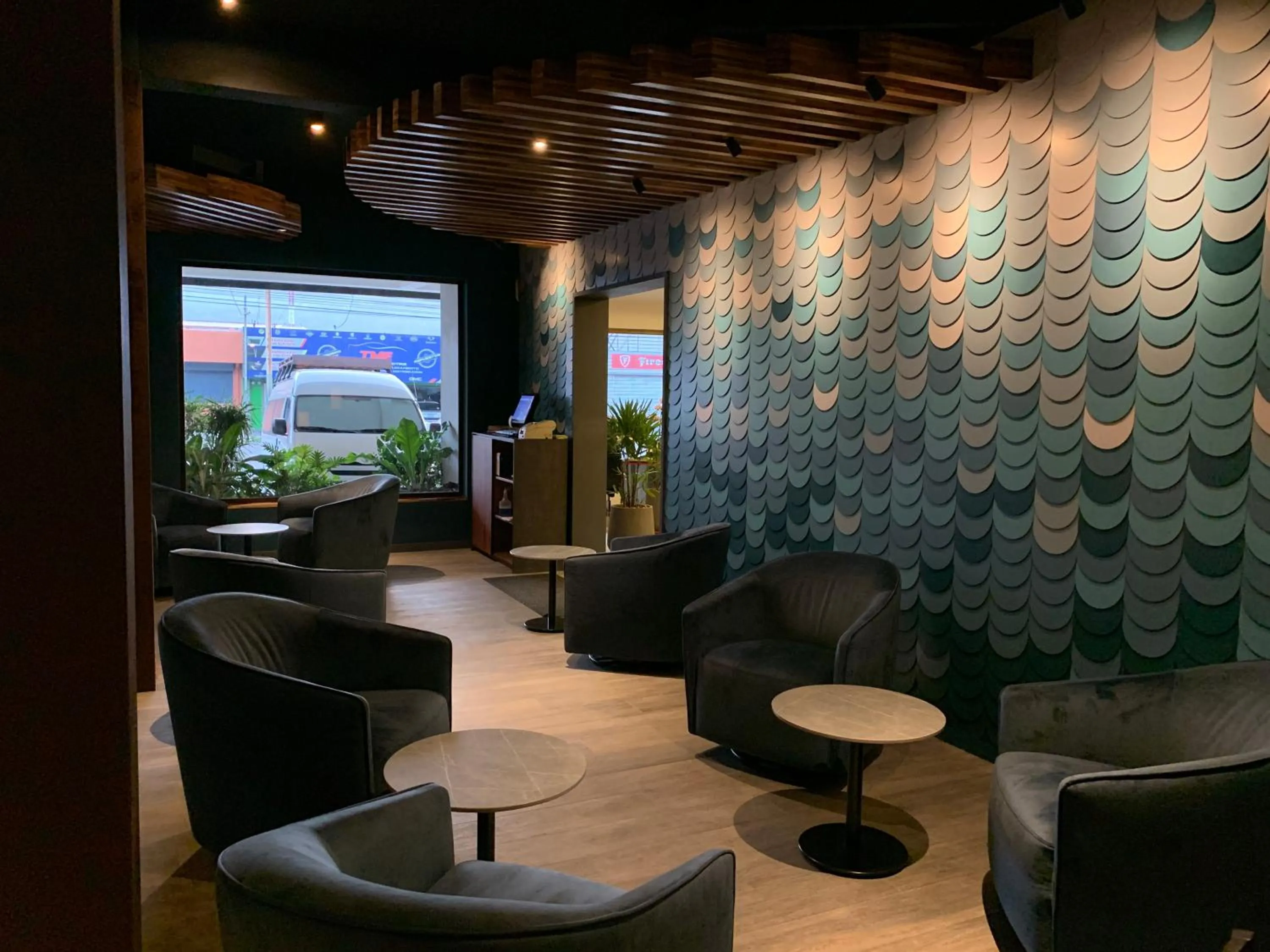 Restaurant/places to eat in Isla Verde Hotel