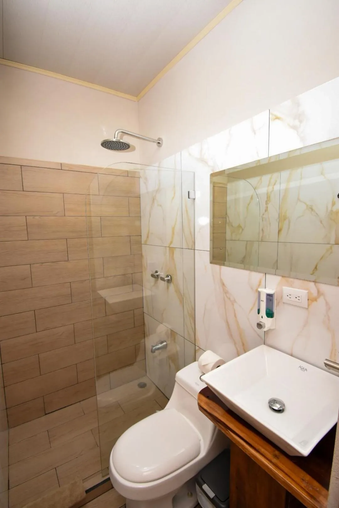 Bathroom in Cabinas Eddy B&B