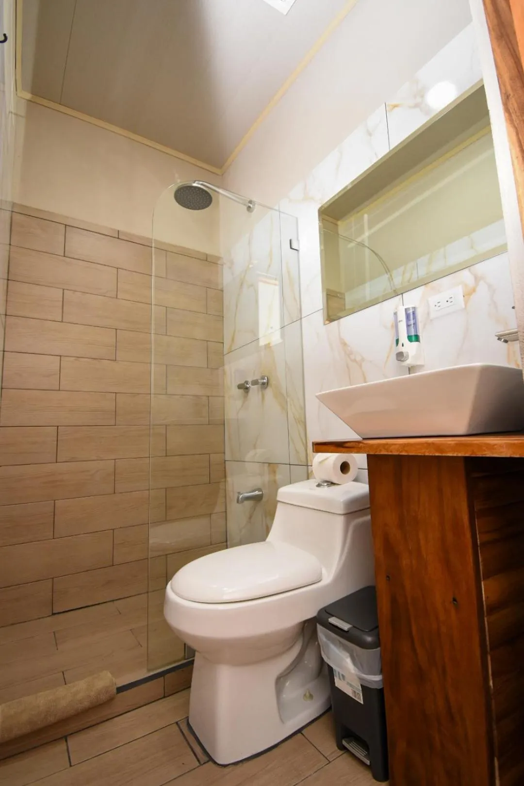 Shower in Cabinas Eddy B&B