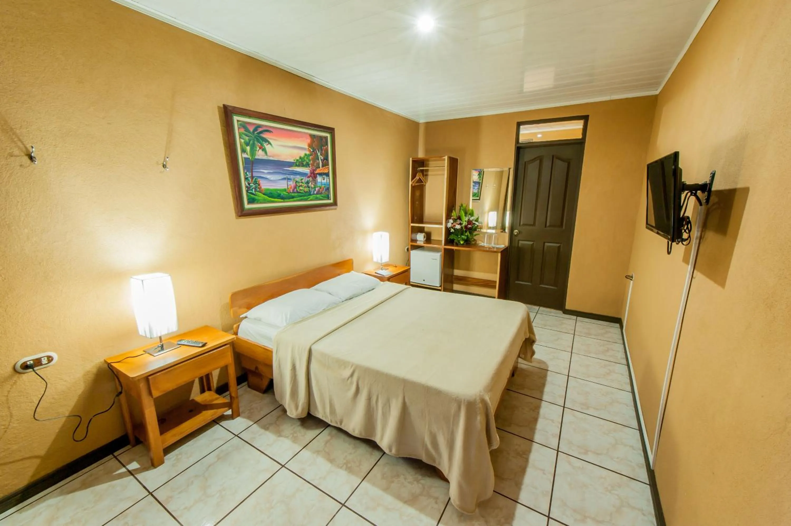 Photo of the whole room, Bed in Cabinas Eddy B&B