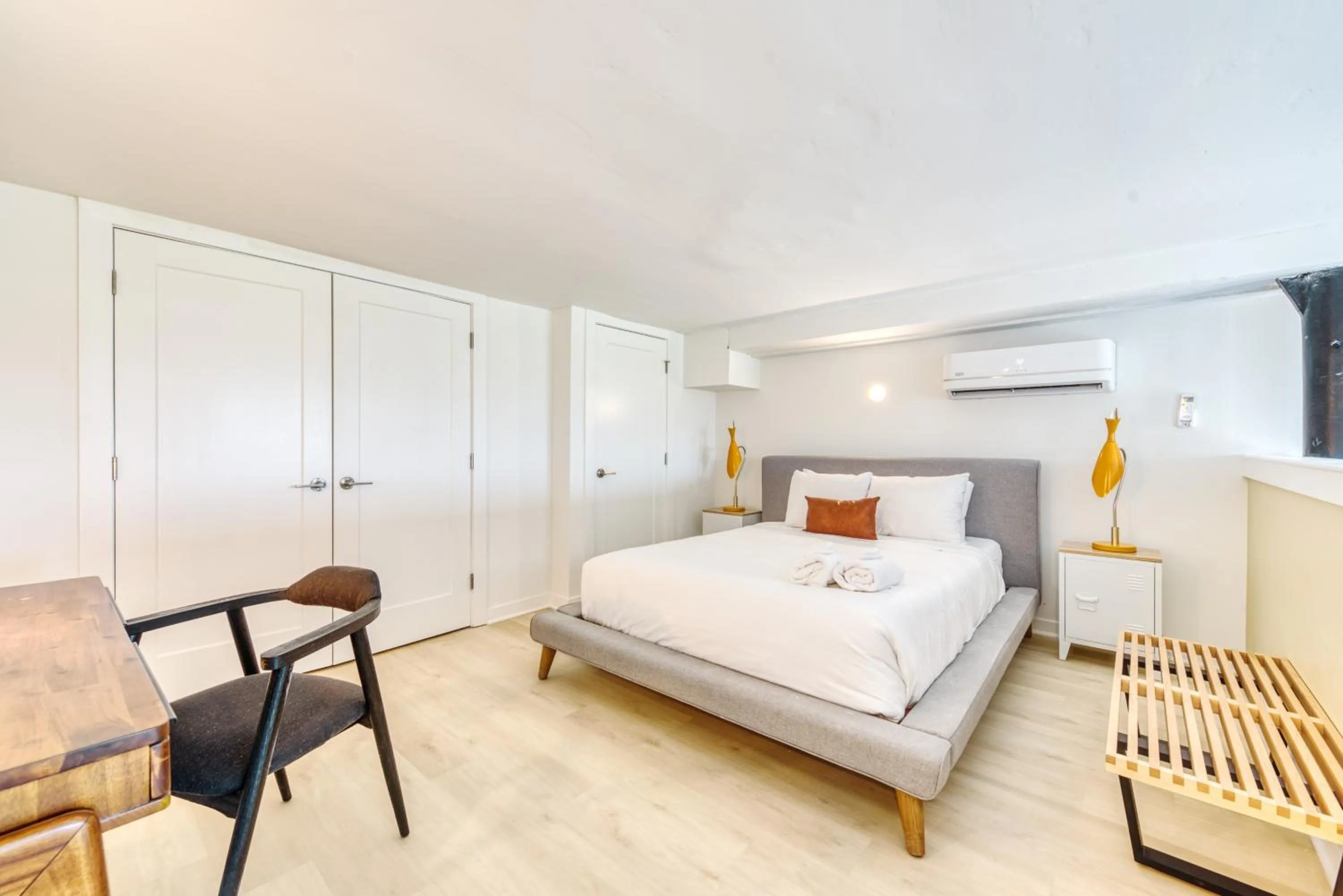 Bed in Sosuite at West Lofts - West Philadelphia