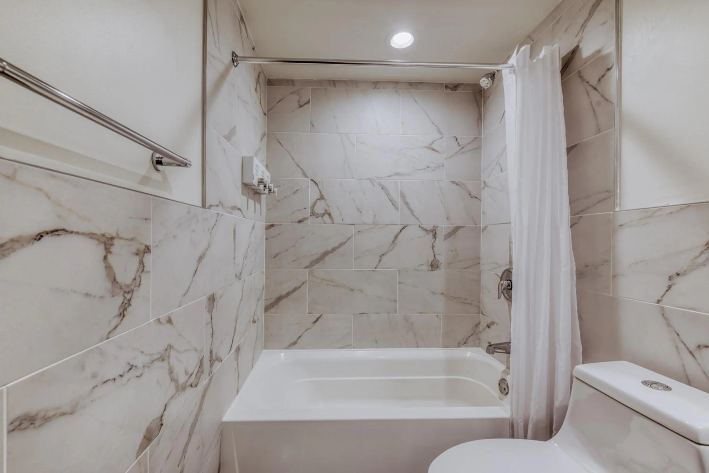 Bathroom in Sosuite at West Lofts - West Philadelphia