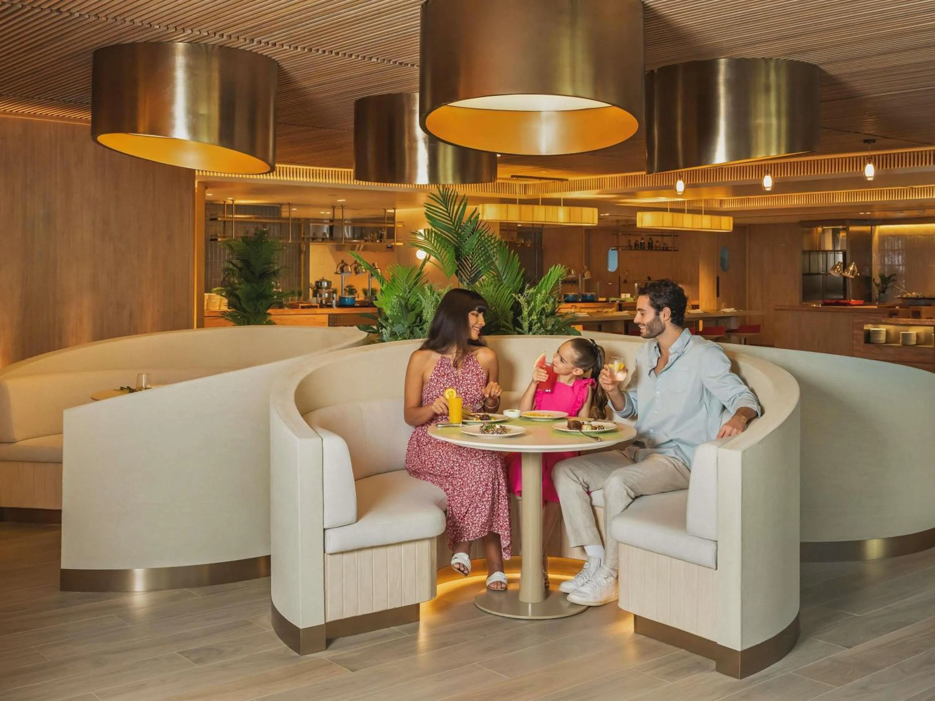 Restaurant/places to eat in Pullman Resort Al Marjan Island