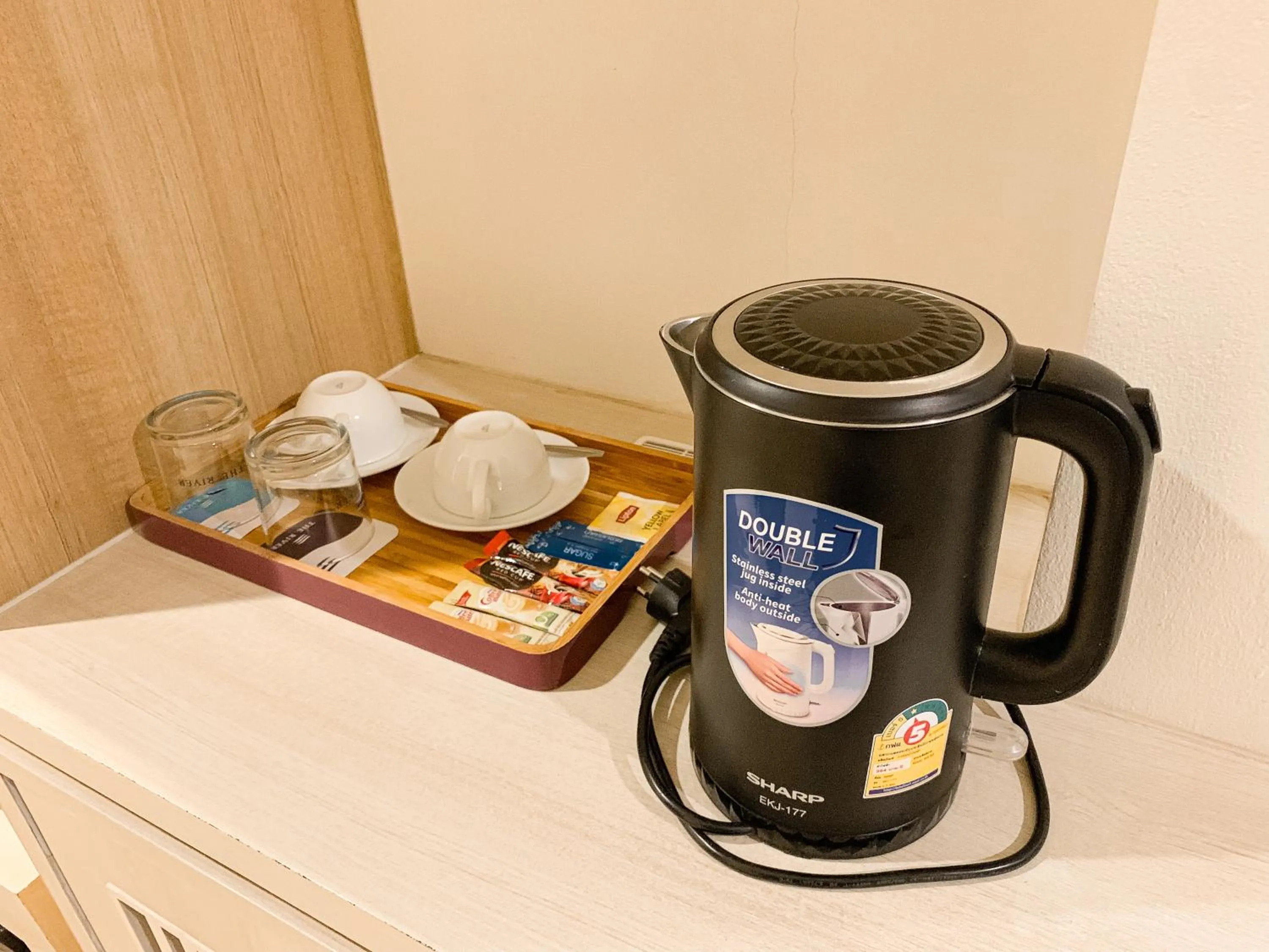 Coffee/tea facilities in The River Hotel