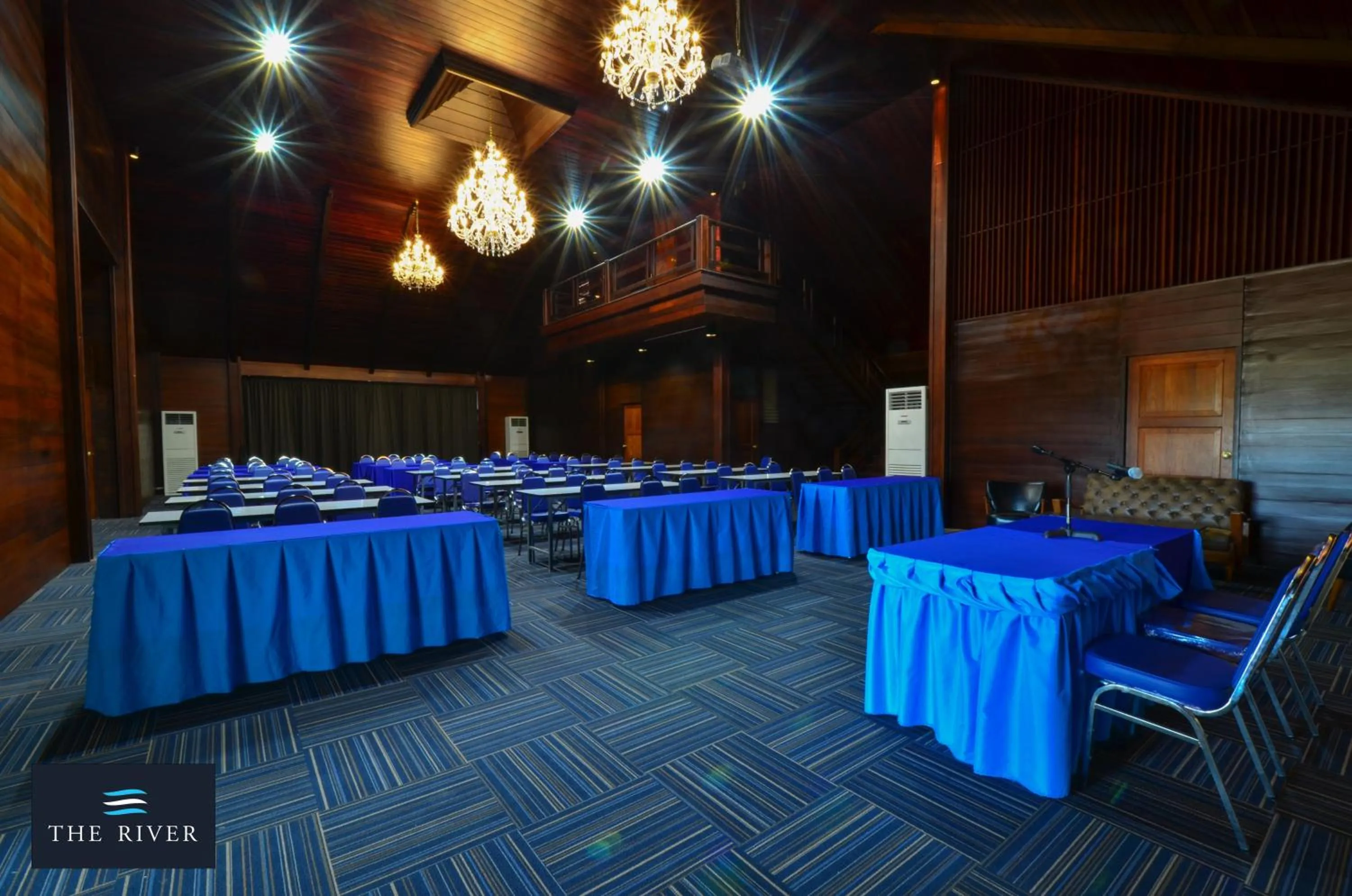 Area and facilities in The River Hotel