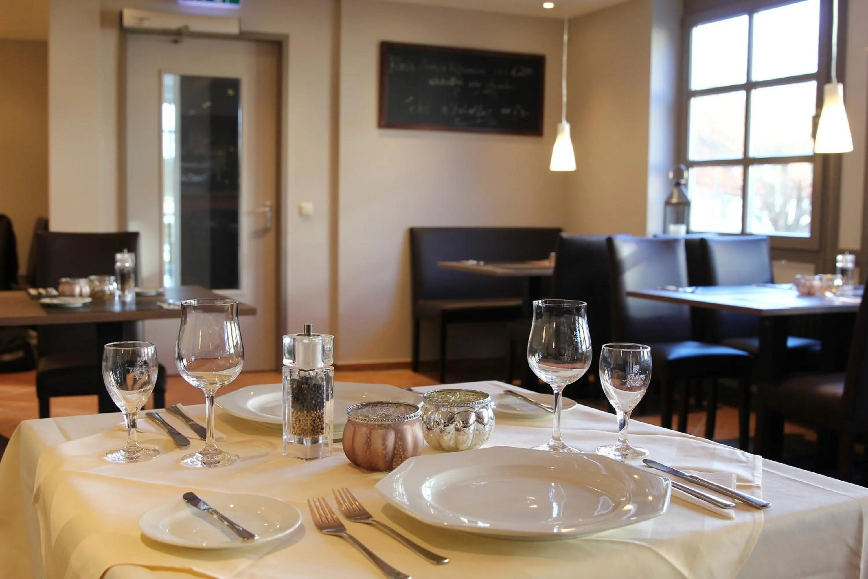 Restaurant/places to eat in Hotel Rennschuh