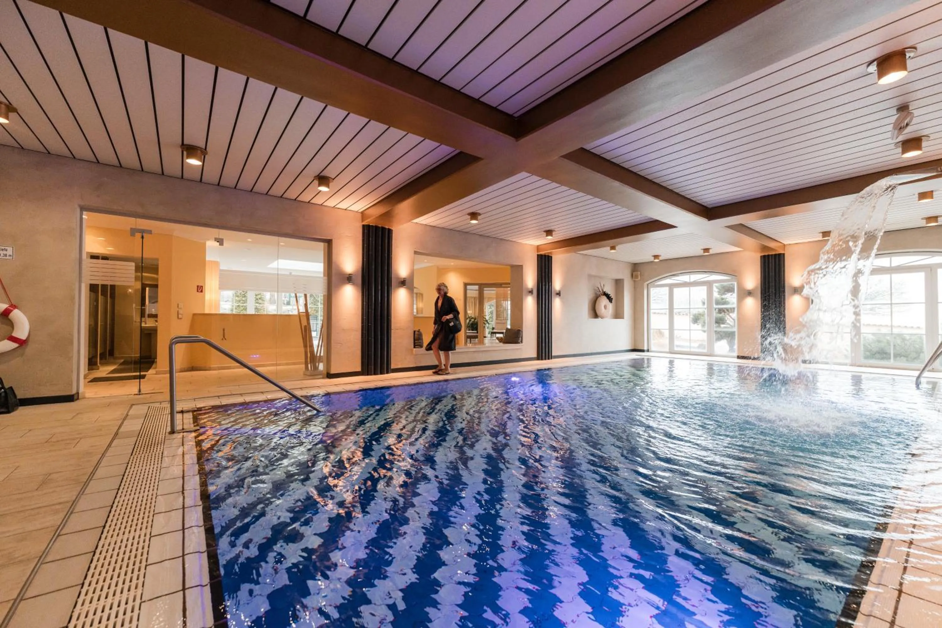 Pool view in Posthotel Rattenberg