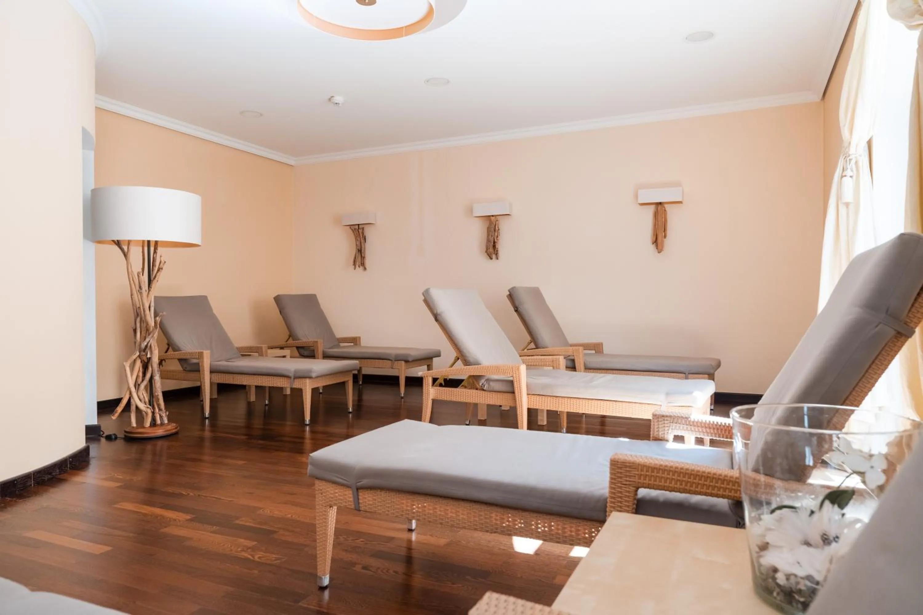 Swimming pool in Posthotel Rattenberg