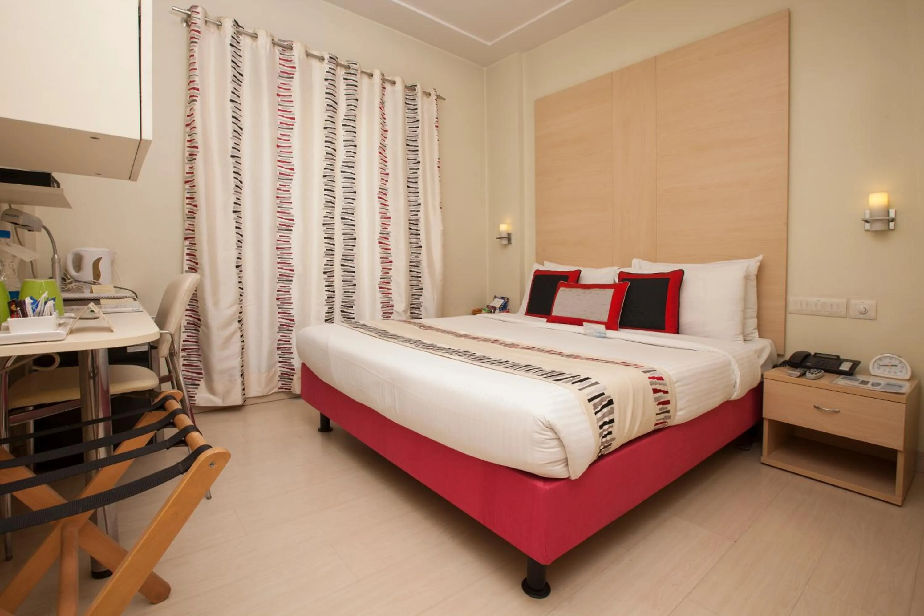 Bedroom, Bed in Avalon Courtyard Residence Suites