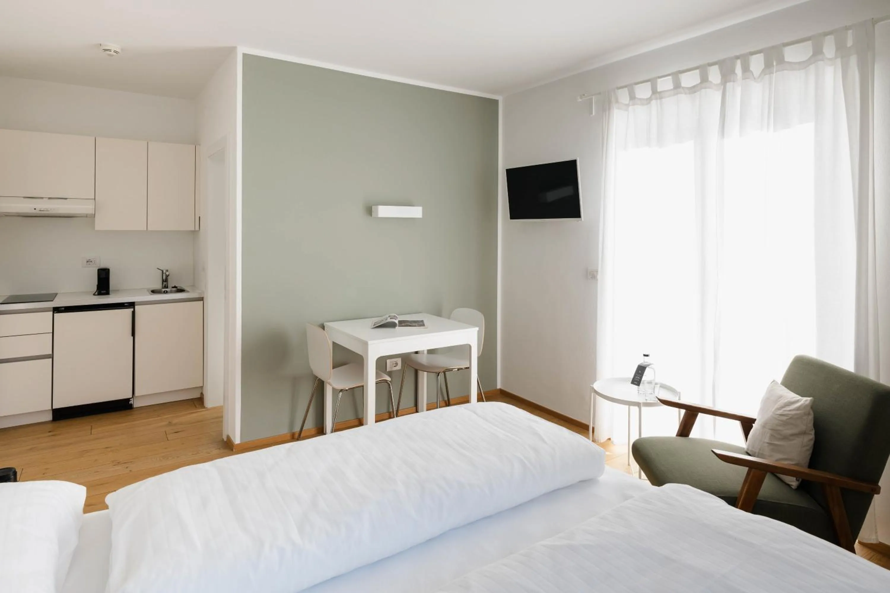 Dining area, Bed in Residence Isarcus