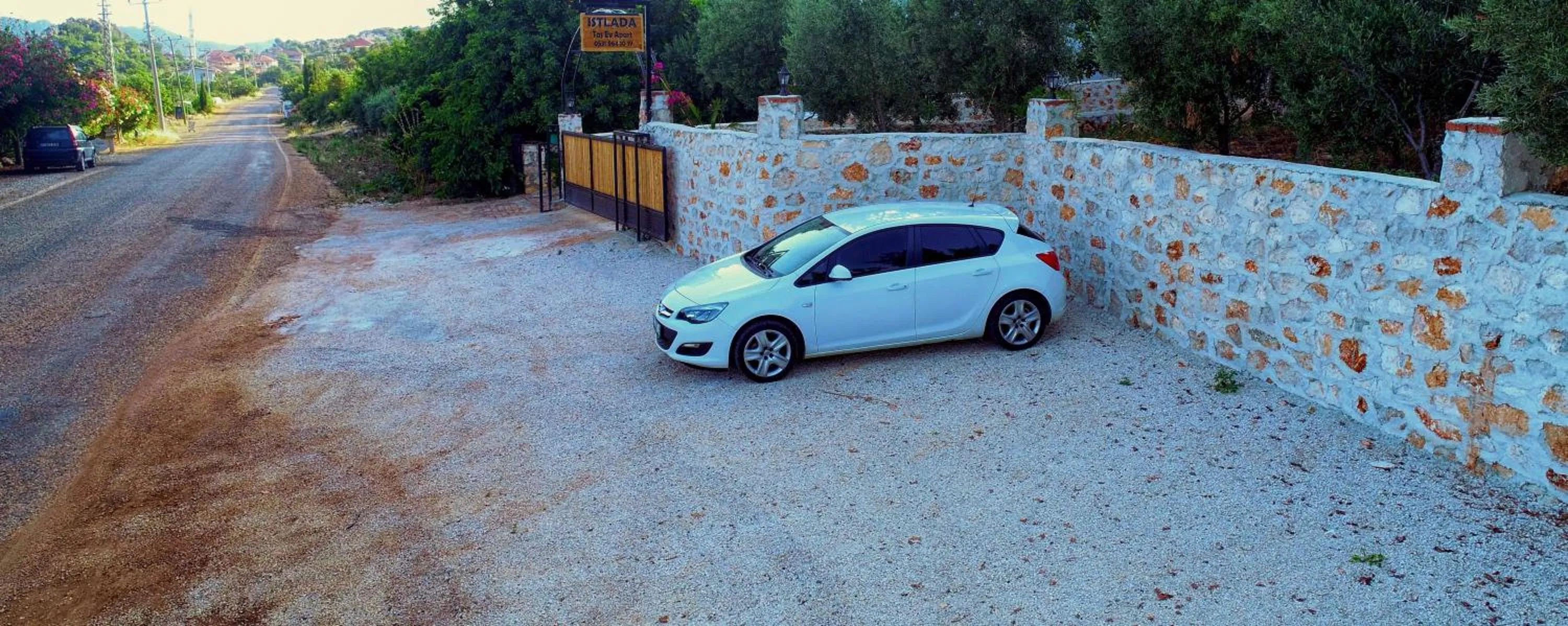 Parking in Istlada Taş Ev Apart - Kekova View