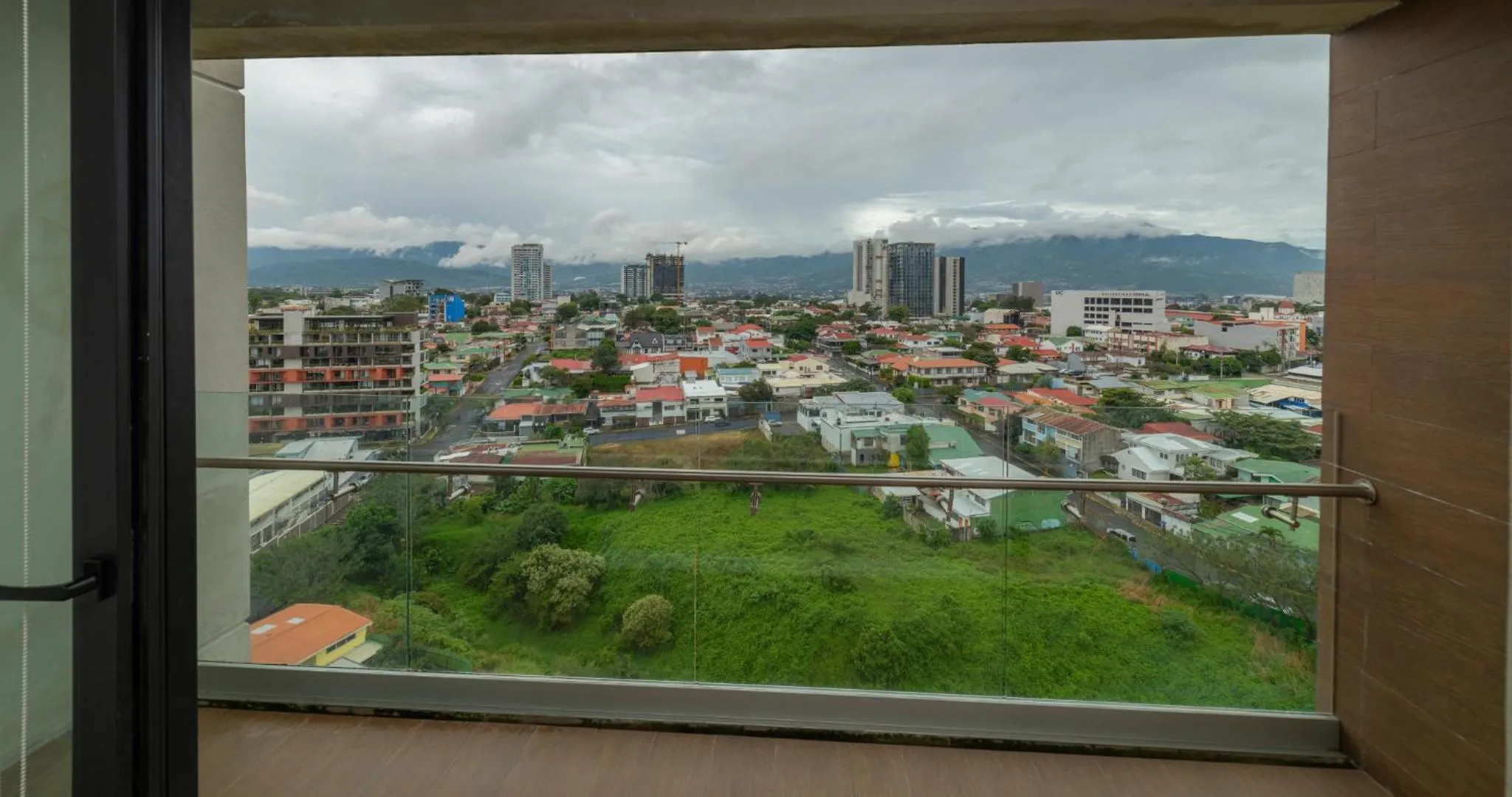 Balcony/Terrace in BEE Suites San José - Escalante