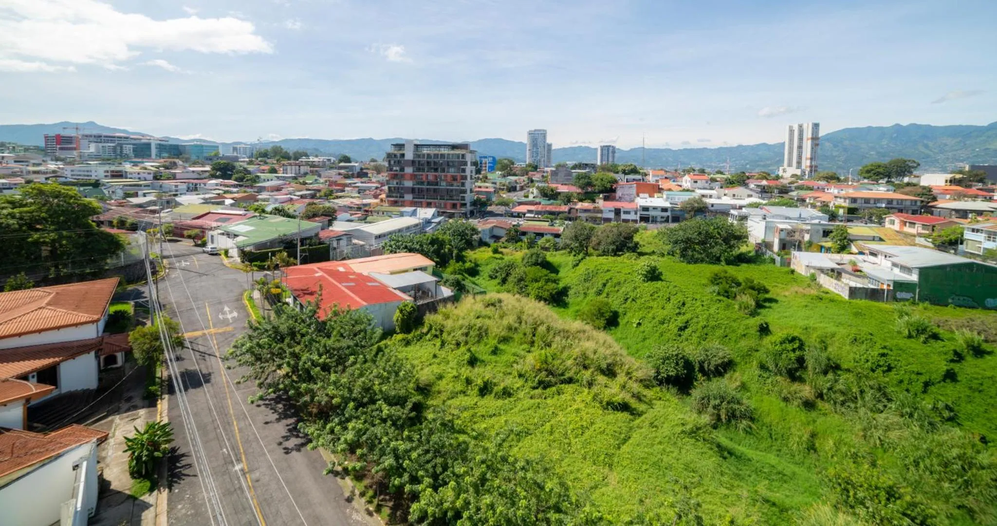 Garden view in BEE Suites San José - Escalante