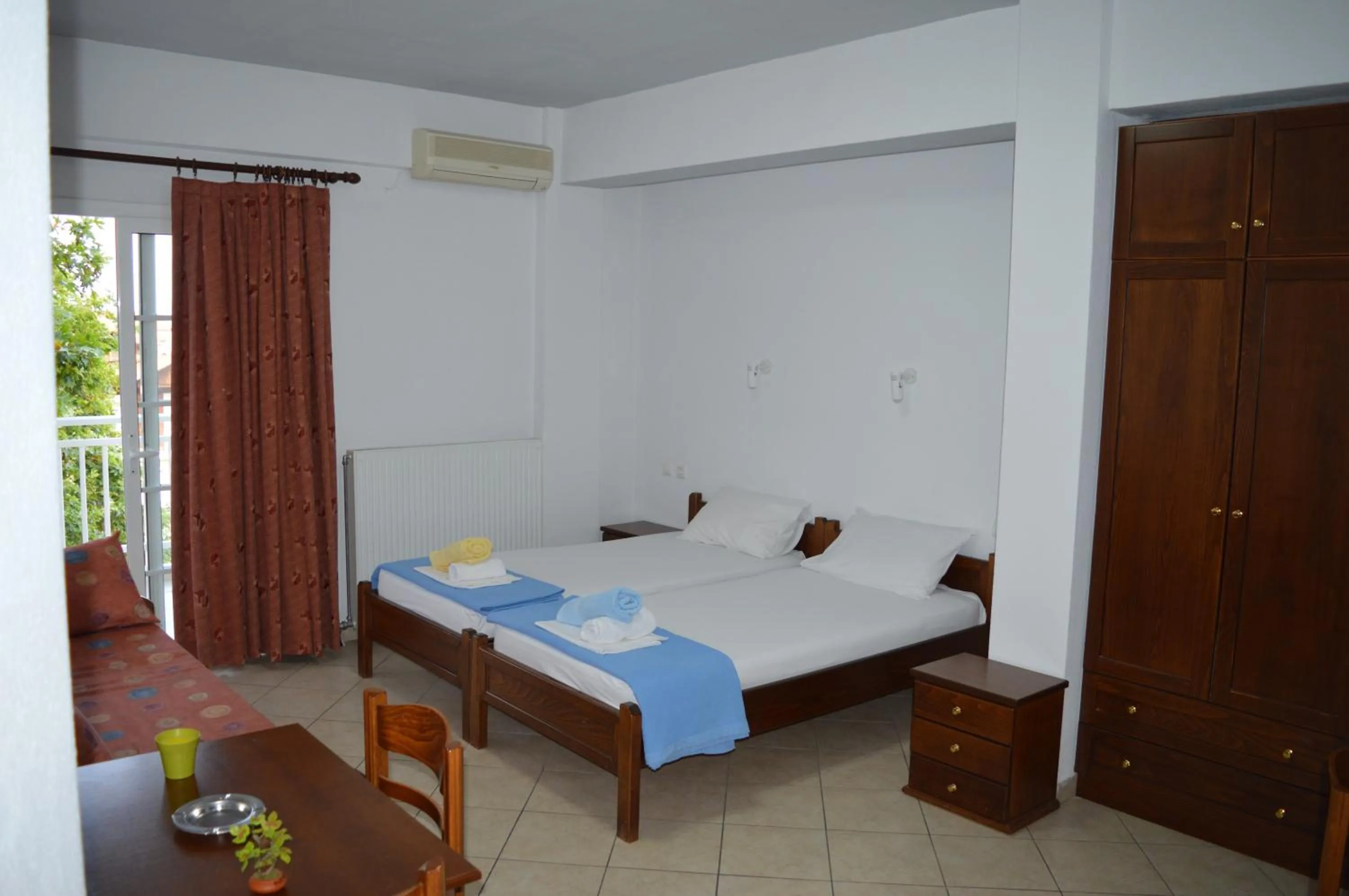 Bedroom, Bed in Galanis Studios and Apartments